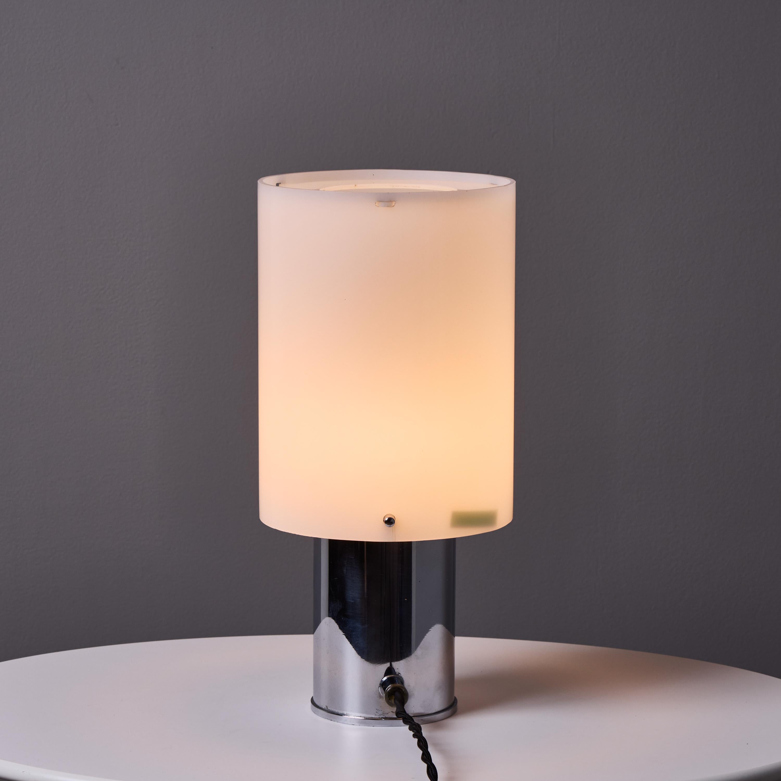 1960s Hans Agne Jakobsson Opaline Perspex and Chrome Table Lamp for Markaryd en venta 1