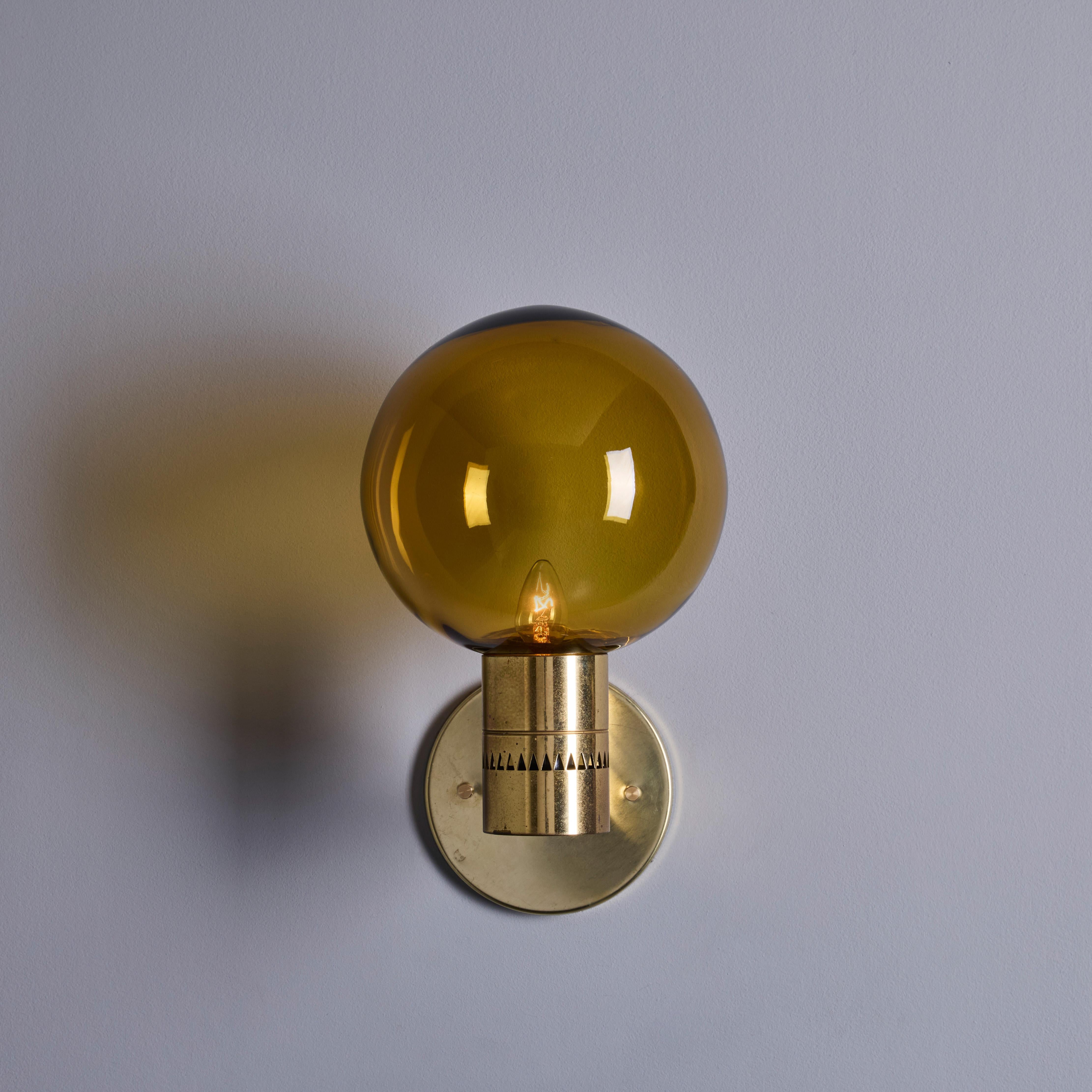 1960s Hans Agne Jakobsson #V149 Glass & Brass Wall Lamp for Markaryd For Sale 3