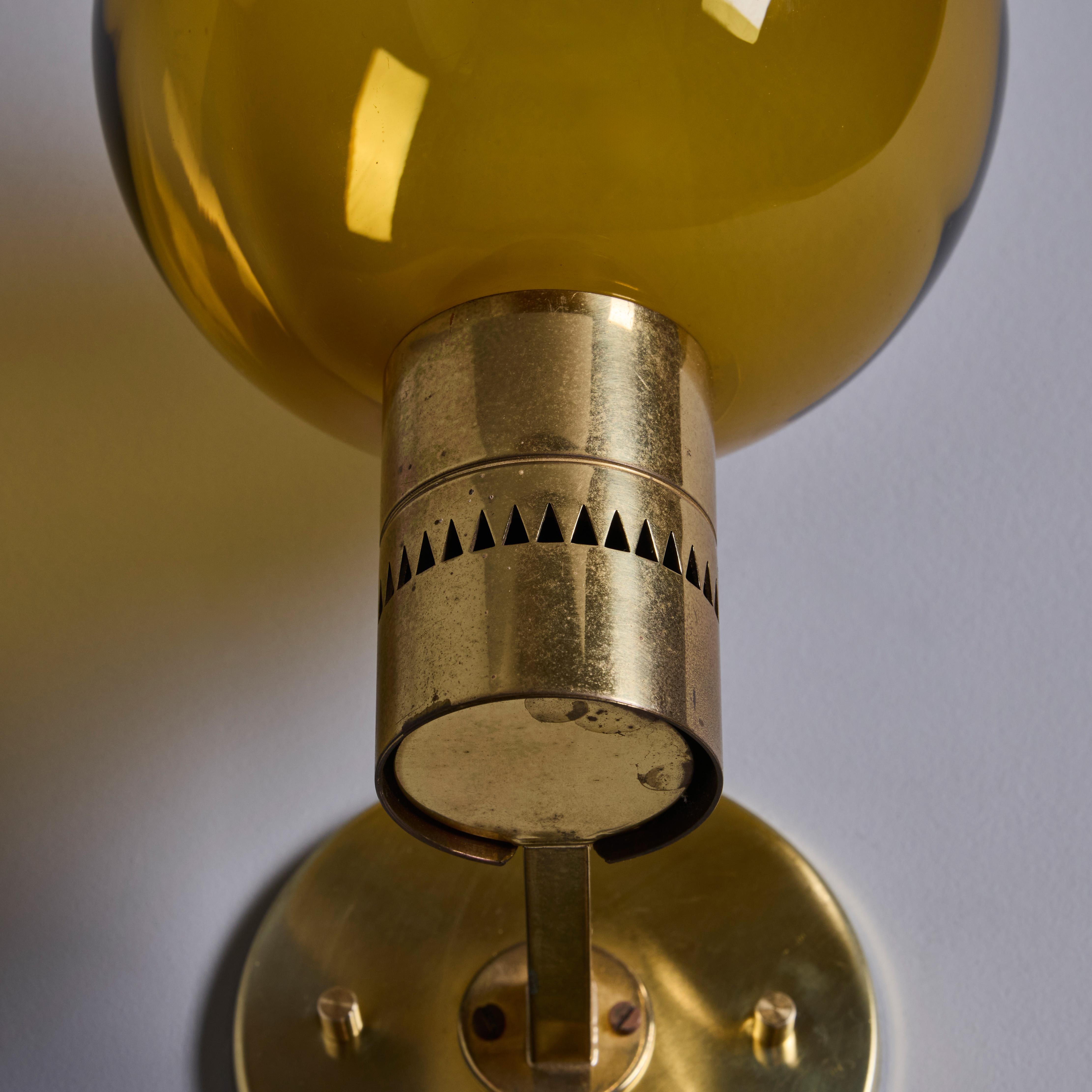 1960s Hans Agne Jakobsson #V149 Glass & Brass Wall Lamp for Markaryd For Sale 4