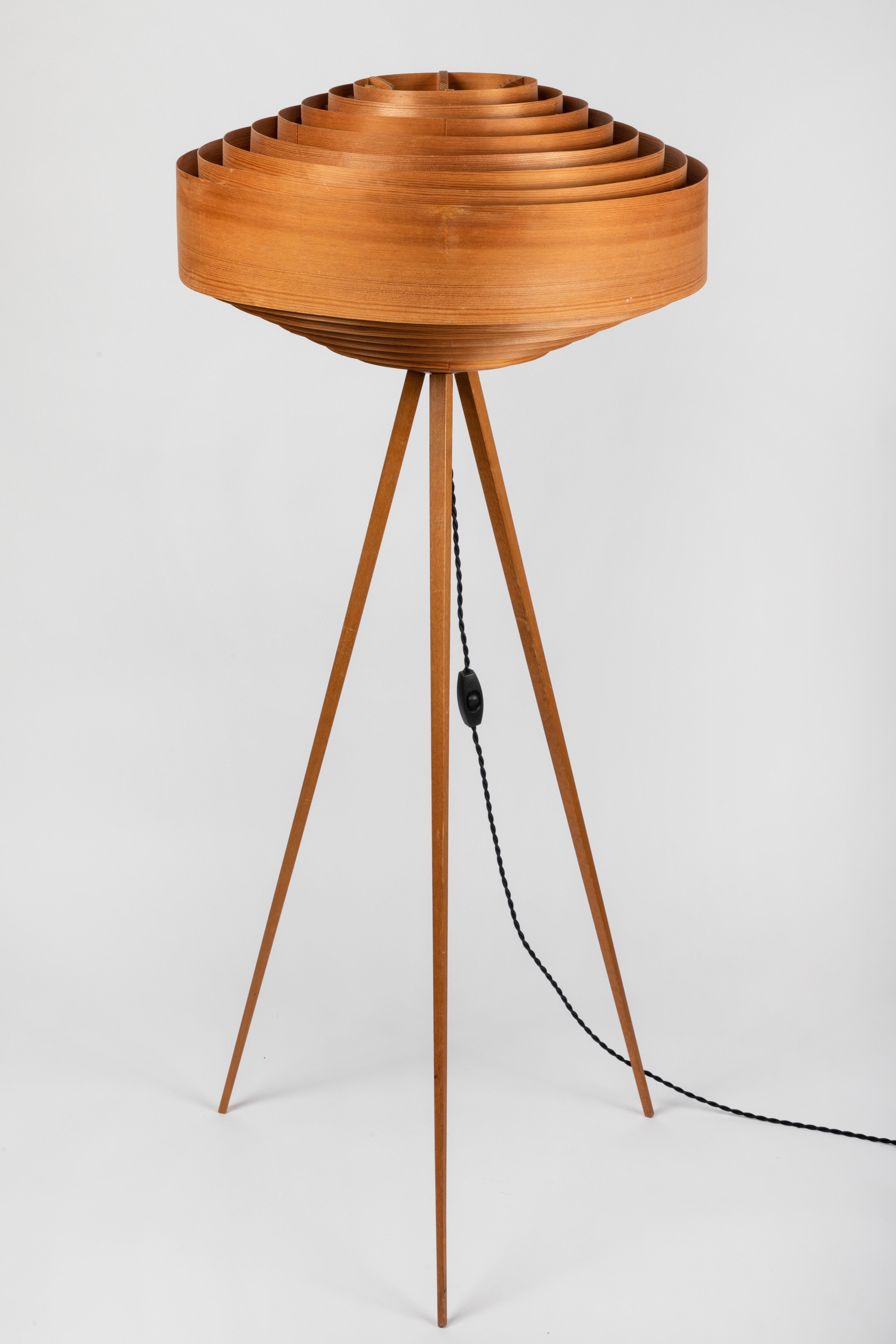 1960s Hans-Agne Jakobsson Wood Tripod Floor Lamp for AB Ellysett 7