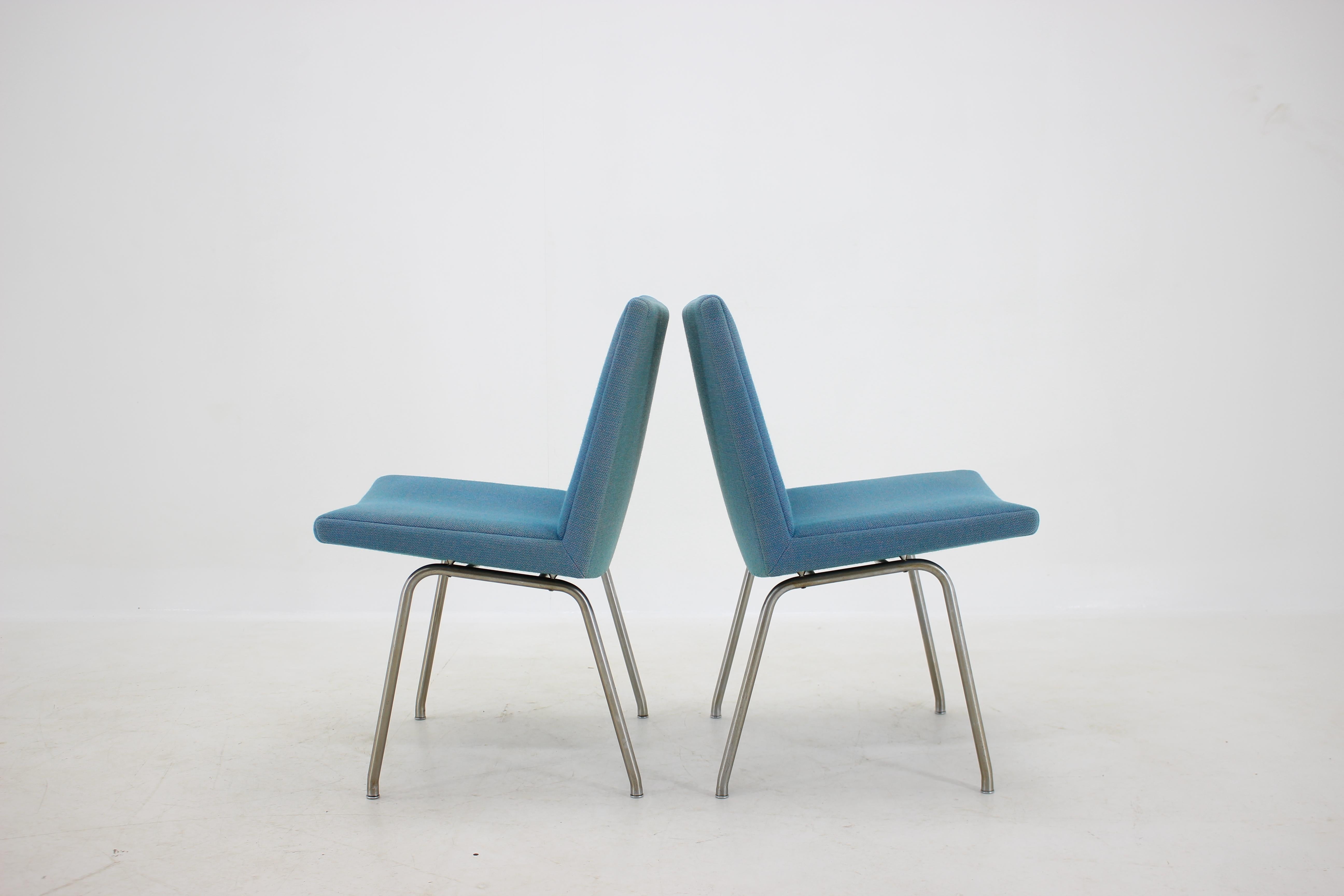 Mid-Century Modern 1960s Hans J. Wegner Airport Lounge Chairs for A.P. Stolen, Set of 4 For Sale