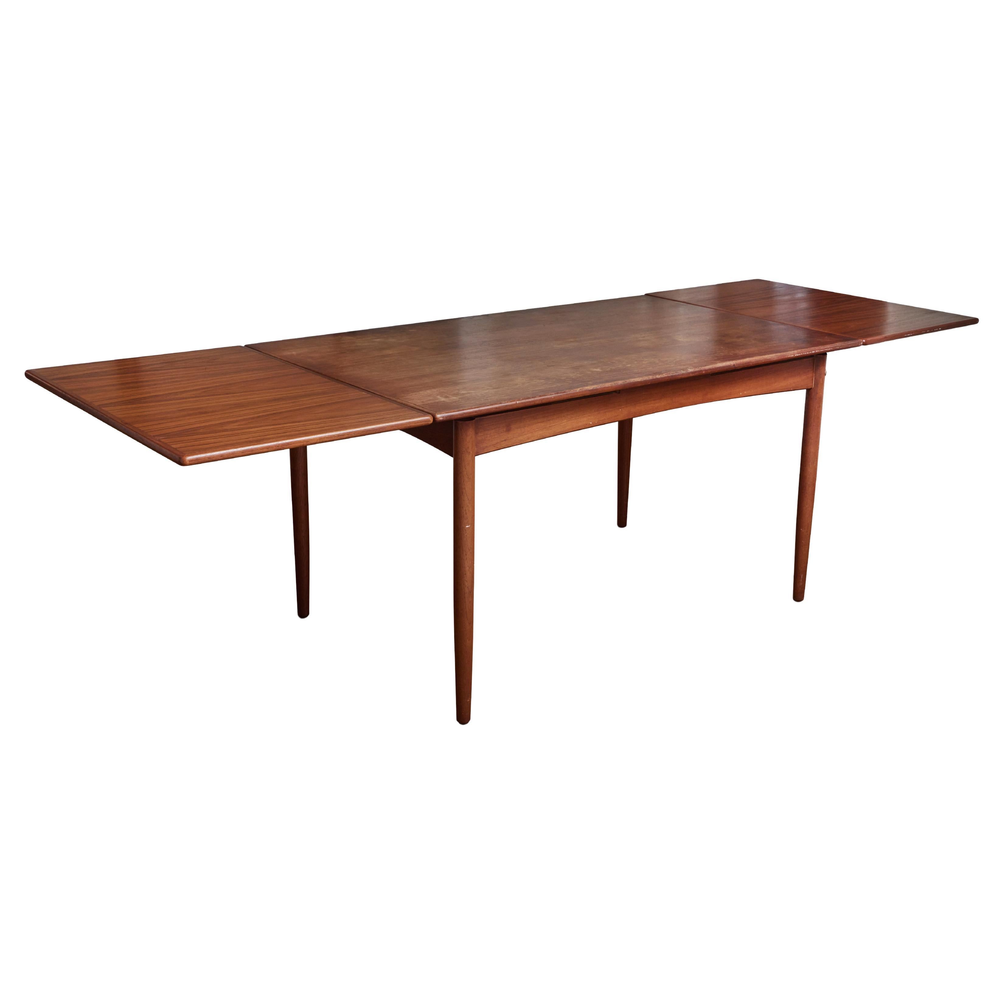 1960s Hans J. Wegner AT-316 Extension Dining Table in Teak For Sale