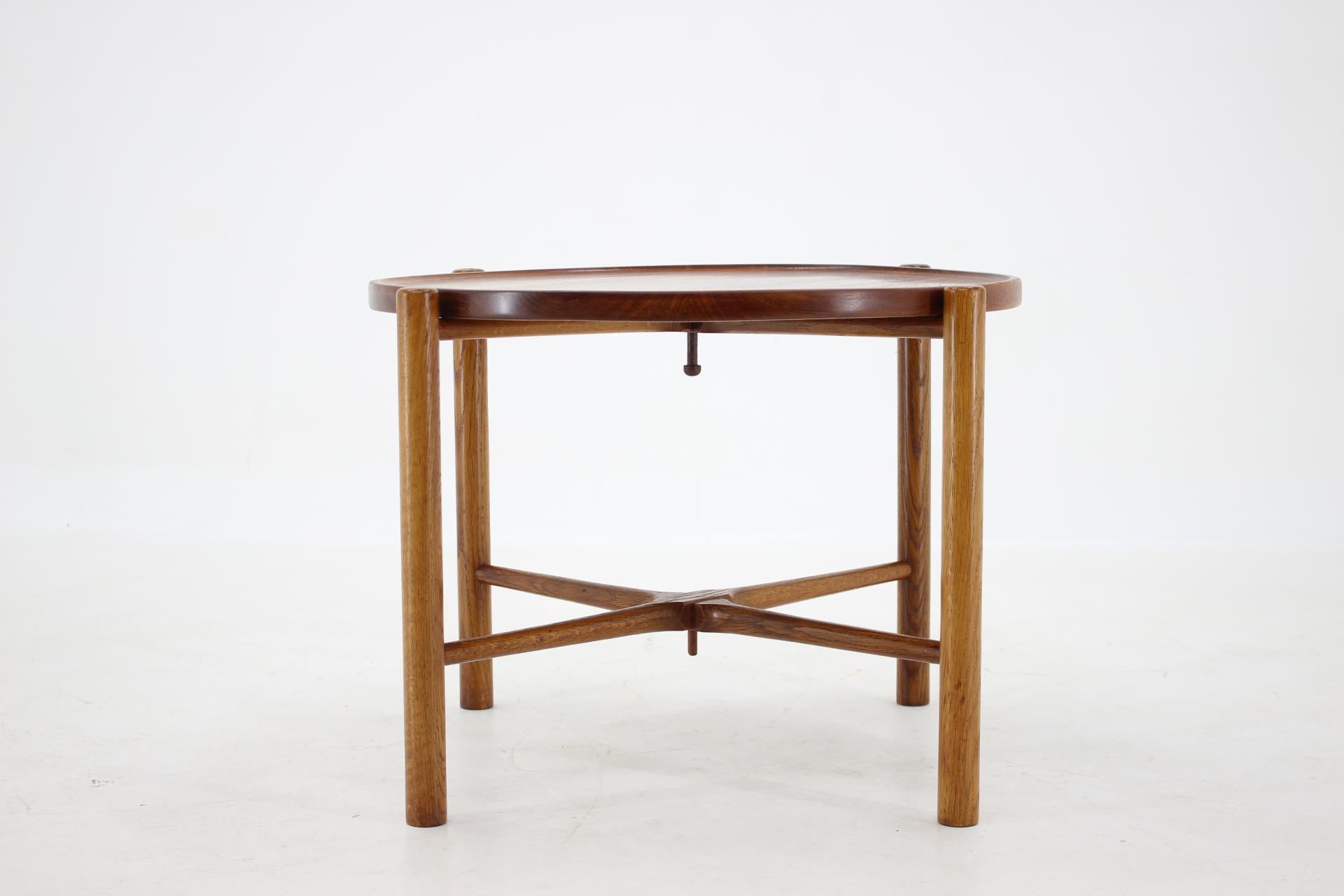 - The top desk is from solid teak and its reversible 
- Stamped by Maker 
- The item was carefully refurbished.