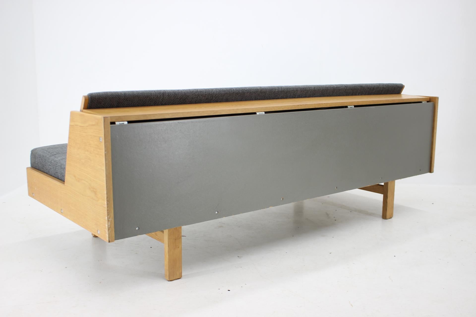 1960s Hans J. Wegner Ge-258 Daybed for GETAMA In Good Condition In Praha, CZ
