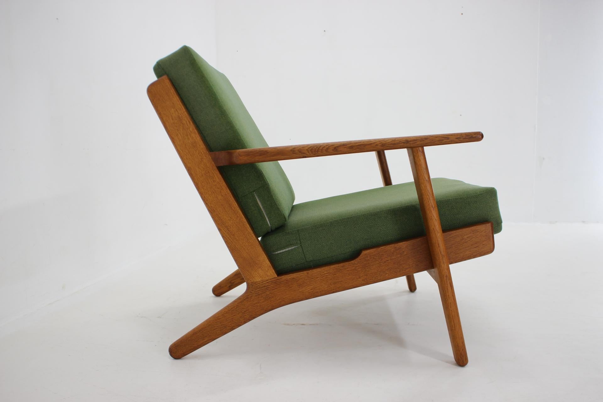 1960s Hans J. Wegner Oak Chair GE290 by GETAMA, Denmark In Good Condition In Praha, CZ