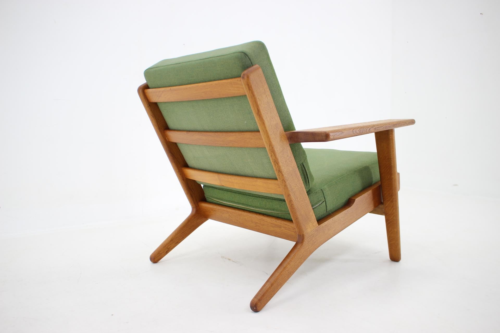 Mid-20th Century 1960s Hans J. Wegner Oak Chair GE290 by GETAMA, Denmark