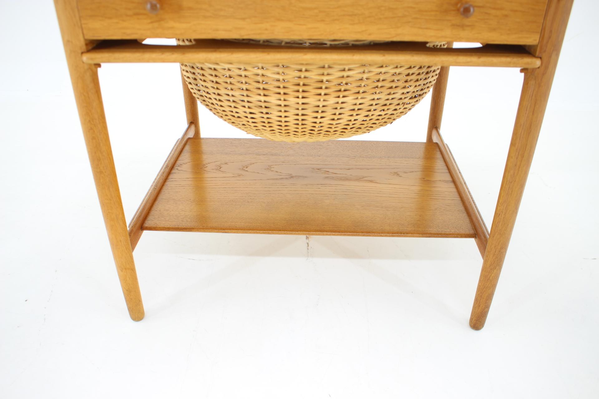 1960s Hans J Wegner Oak Sewing Table AT-33 Made by Andreas Tuck, Denmark 4