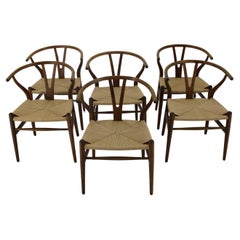 Vintage 1960s Hans J. Wegner Set of 6 Early Wishbone Chairs in Oak By Carl Hansen and So