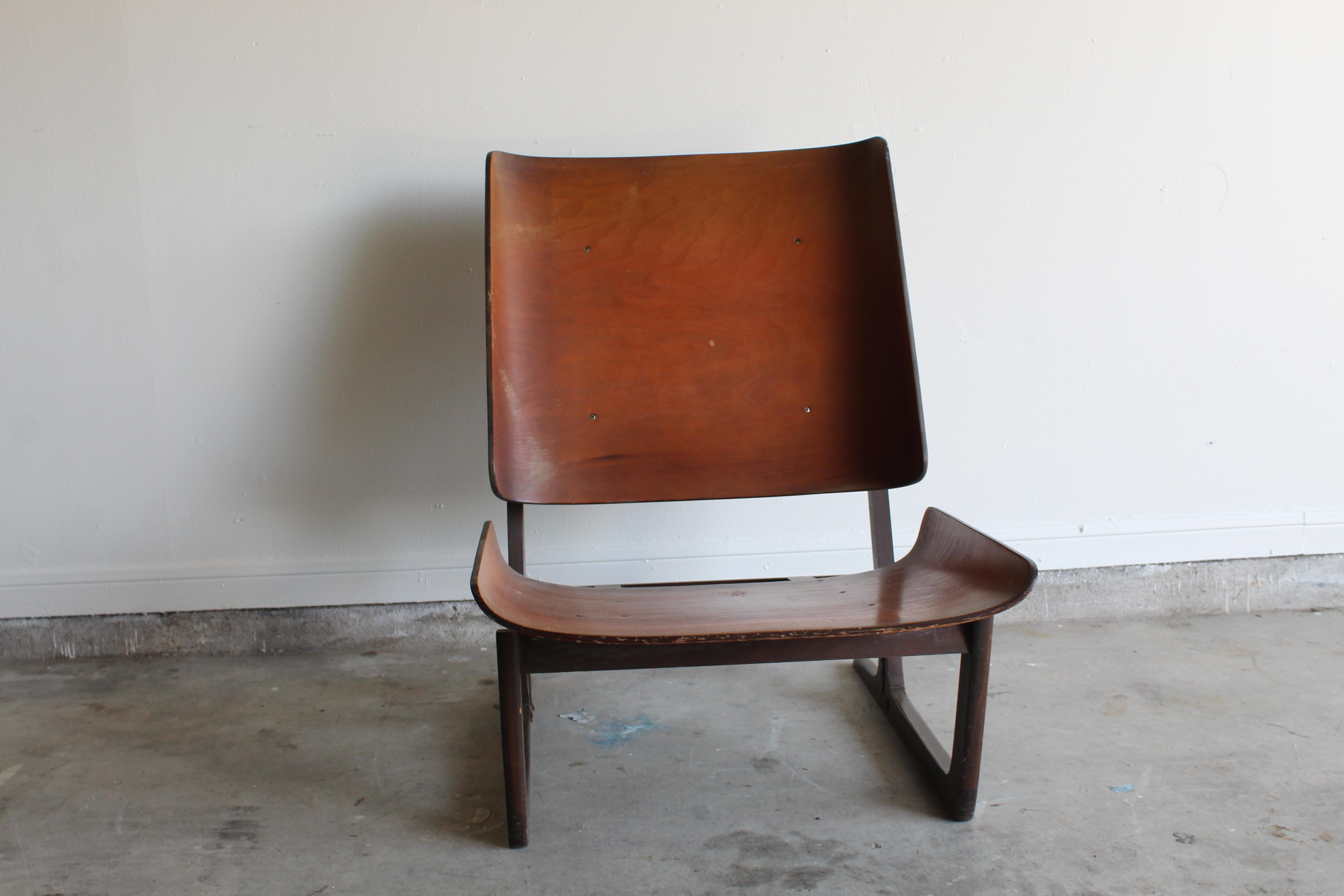 1960s Hans Juergens Deco House Walnut Sled Lounge Chair In Good Condition For Sale In Houston, TX