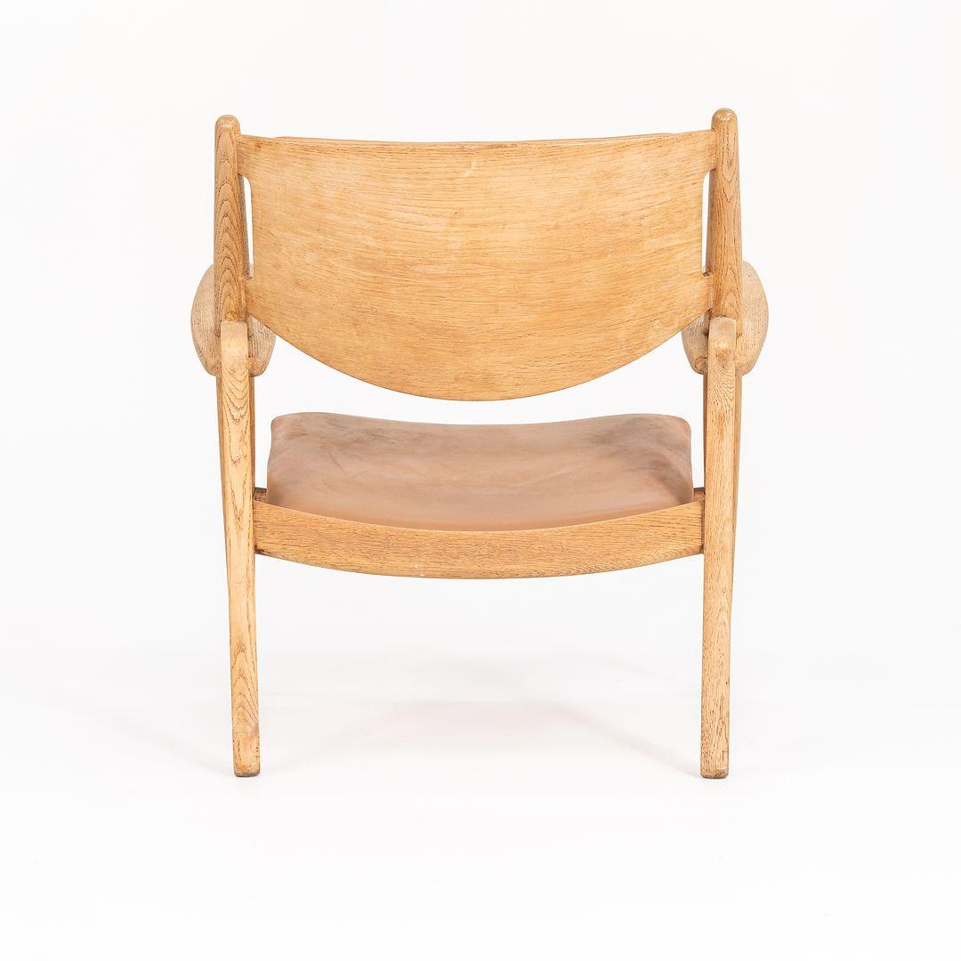 1960er Jahre Hans Wegner für Carl Hansen & Sohn CH28P Sawbuck Loungesessel aus Eichenholz (Mitte des 20. Jahrhunderts) im Angebot