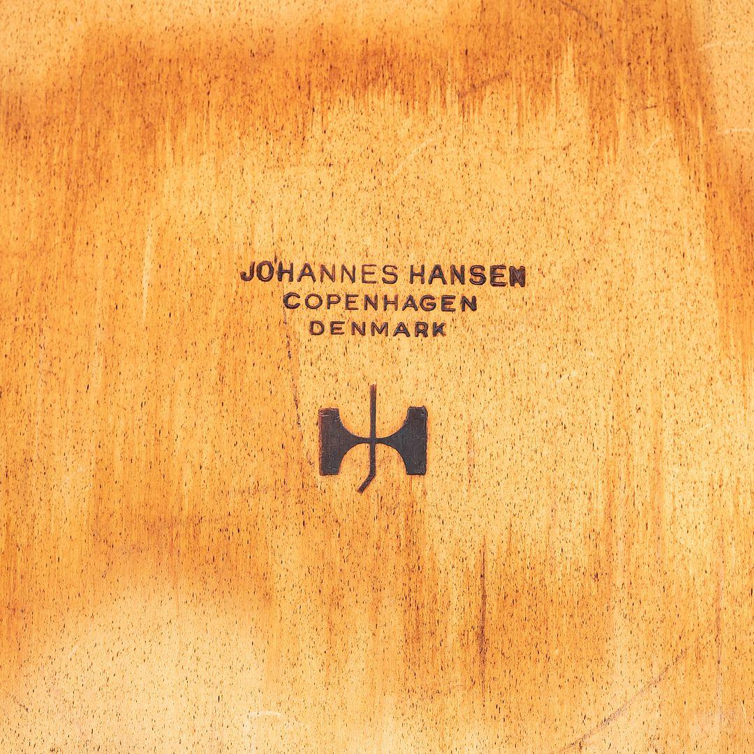 1960 Hans Wegner para Johannes Hansen #957 Silla auxiliar sin brazos de teca con cuero en venta 4