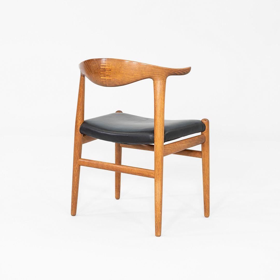 1960s Hans Wegner for Johannes Hansen JH505 Cow Horn Chair Bon état - En vente à Philadelphia, PA
