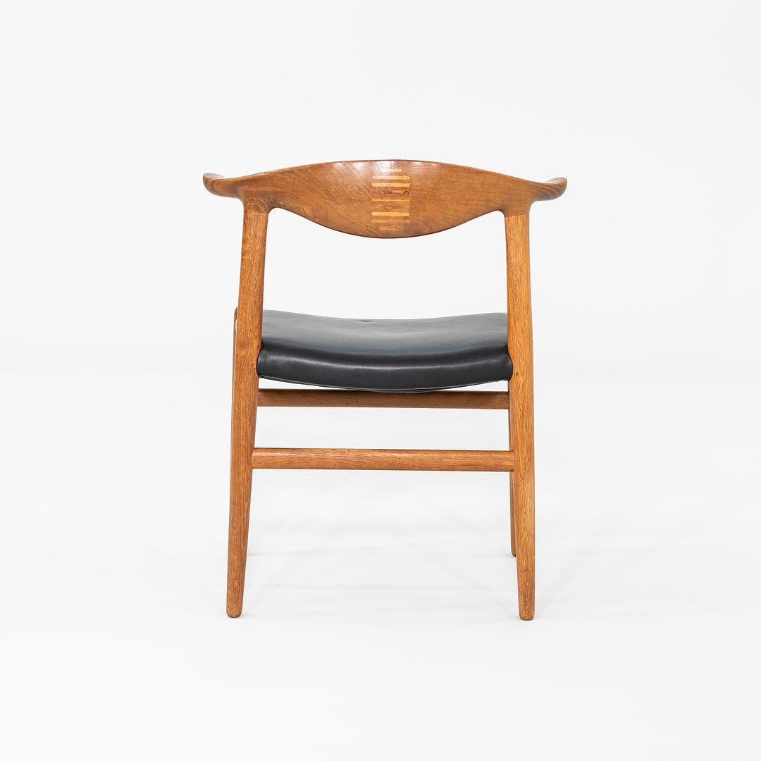 Milieu du XXe siècle 1960s Hans Wegner for Johannes Hansen JH505 Cow Horn Chair en vente