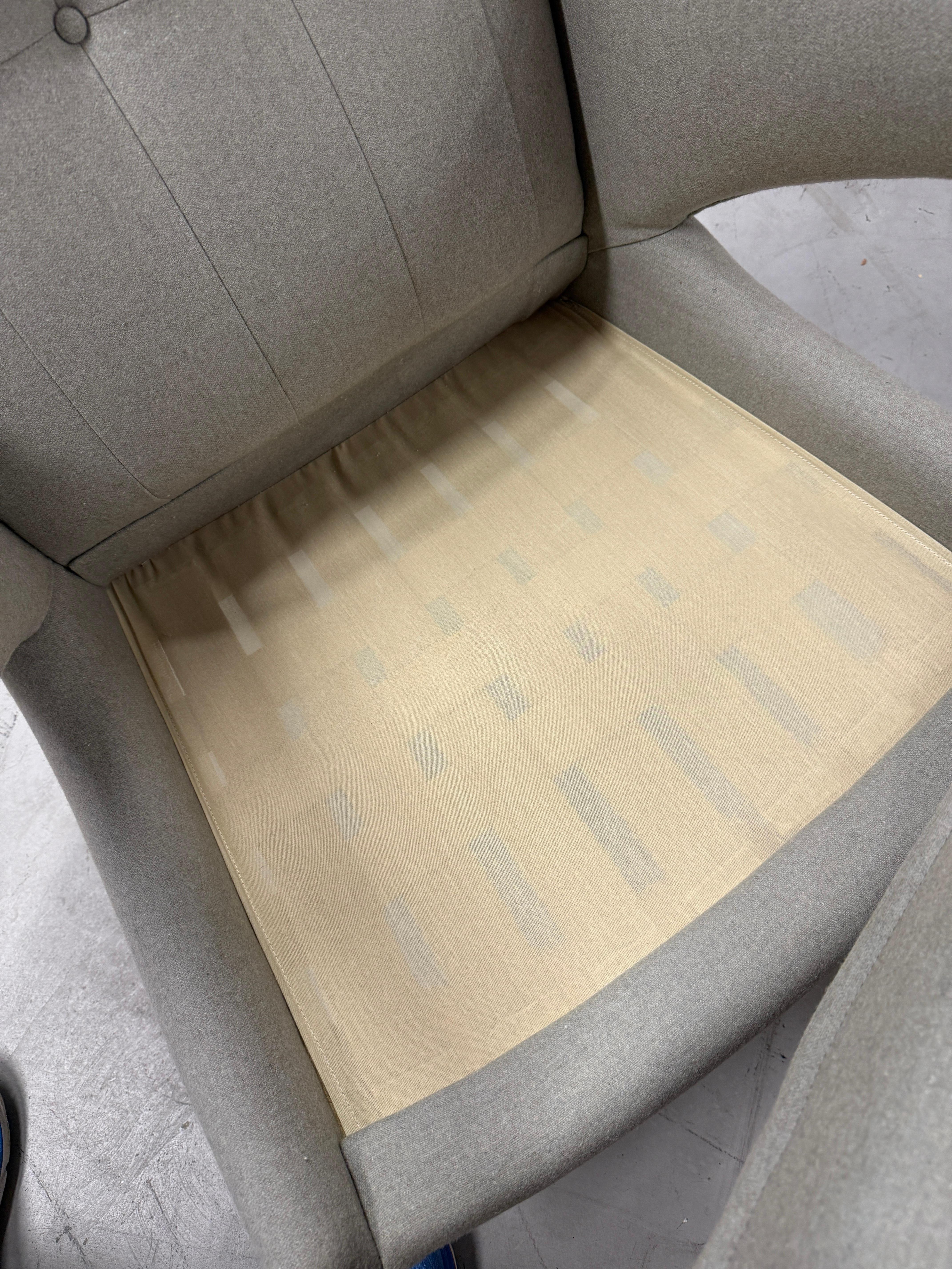 1960's Hans Wegner Papa Bär Stuhl und Ottomane von AP Stolen neu gepolstert im Angebot 2