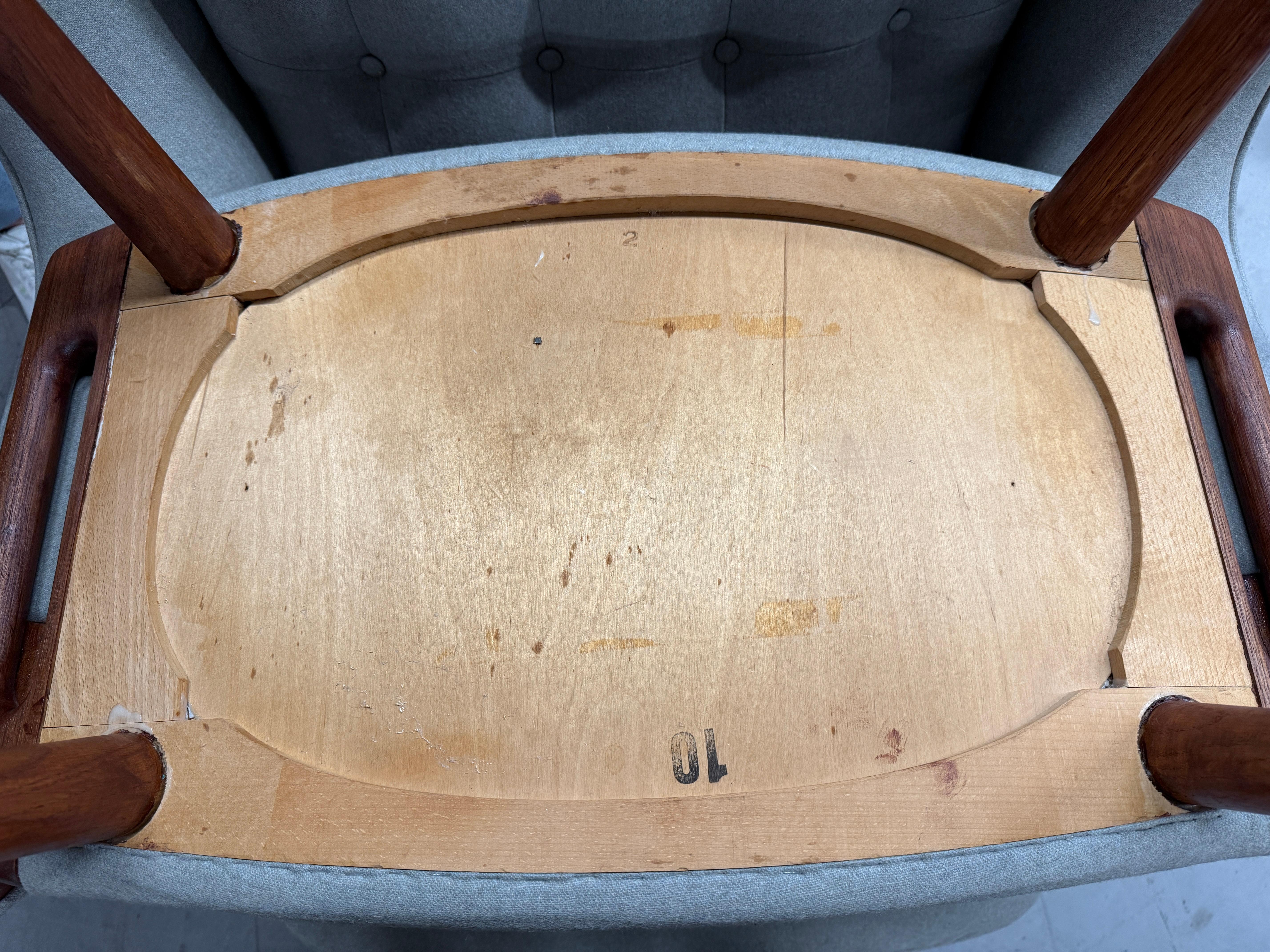 1960's Hans Wegner Papa Bär Stuhl und Ottomane von AP Stolen neu gepolstert im Angebot 4