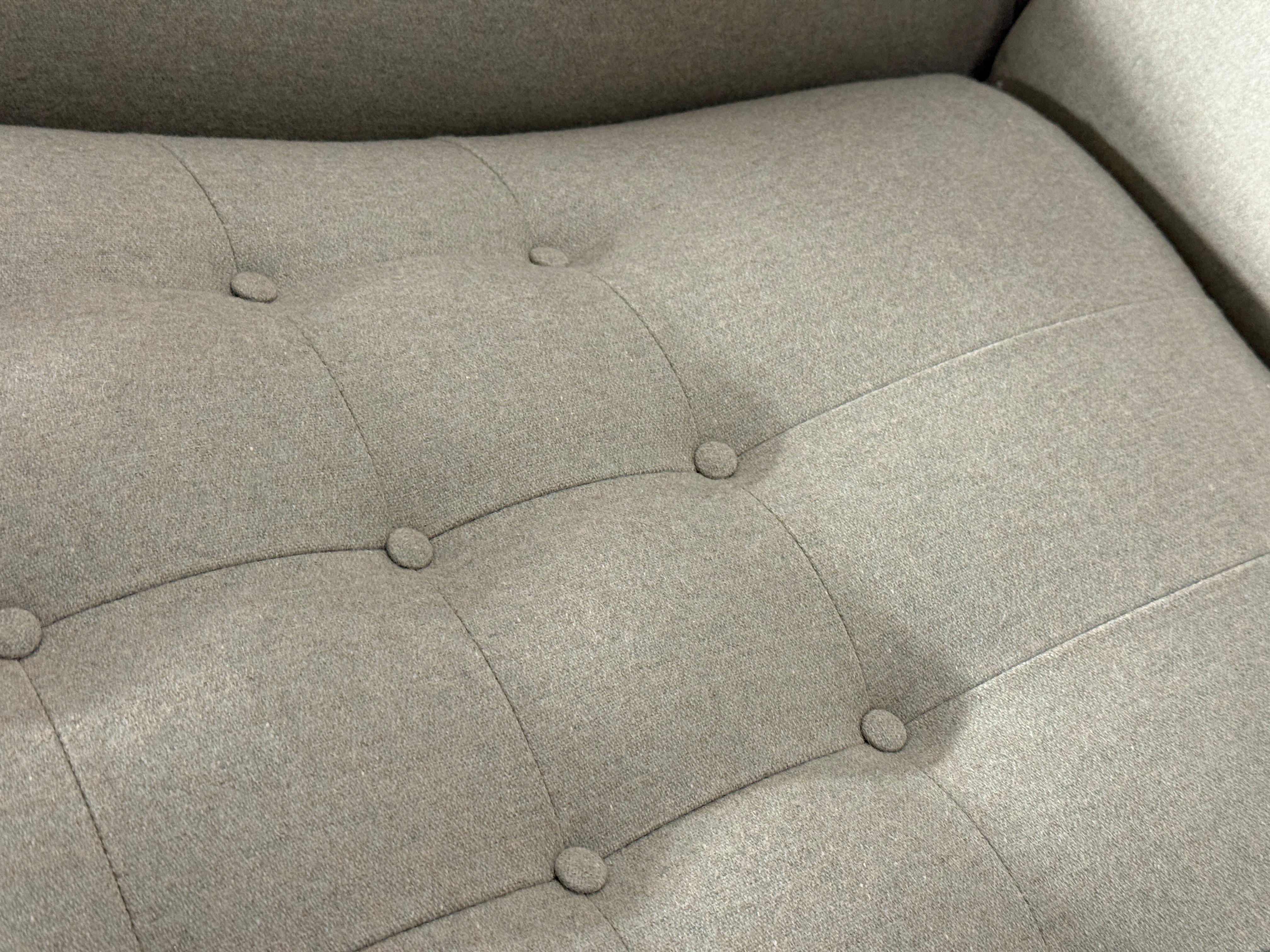 1960's Hans Wegner Papa Bär Stuhl und Ottomane von AP Stolen neu gepolstert im Angebot 6