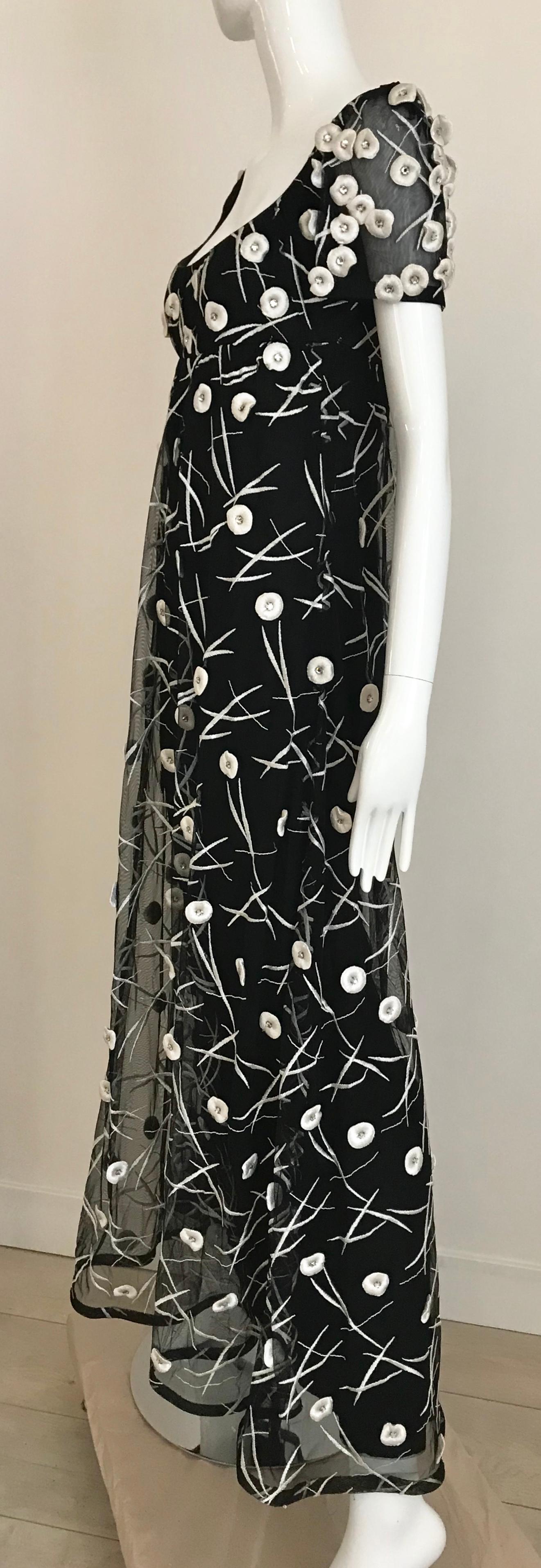 1960s Hardy Amies Black Gown with White Embellishment In Good Condition In Beverly Hills, CA