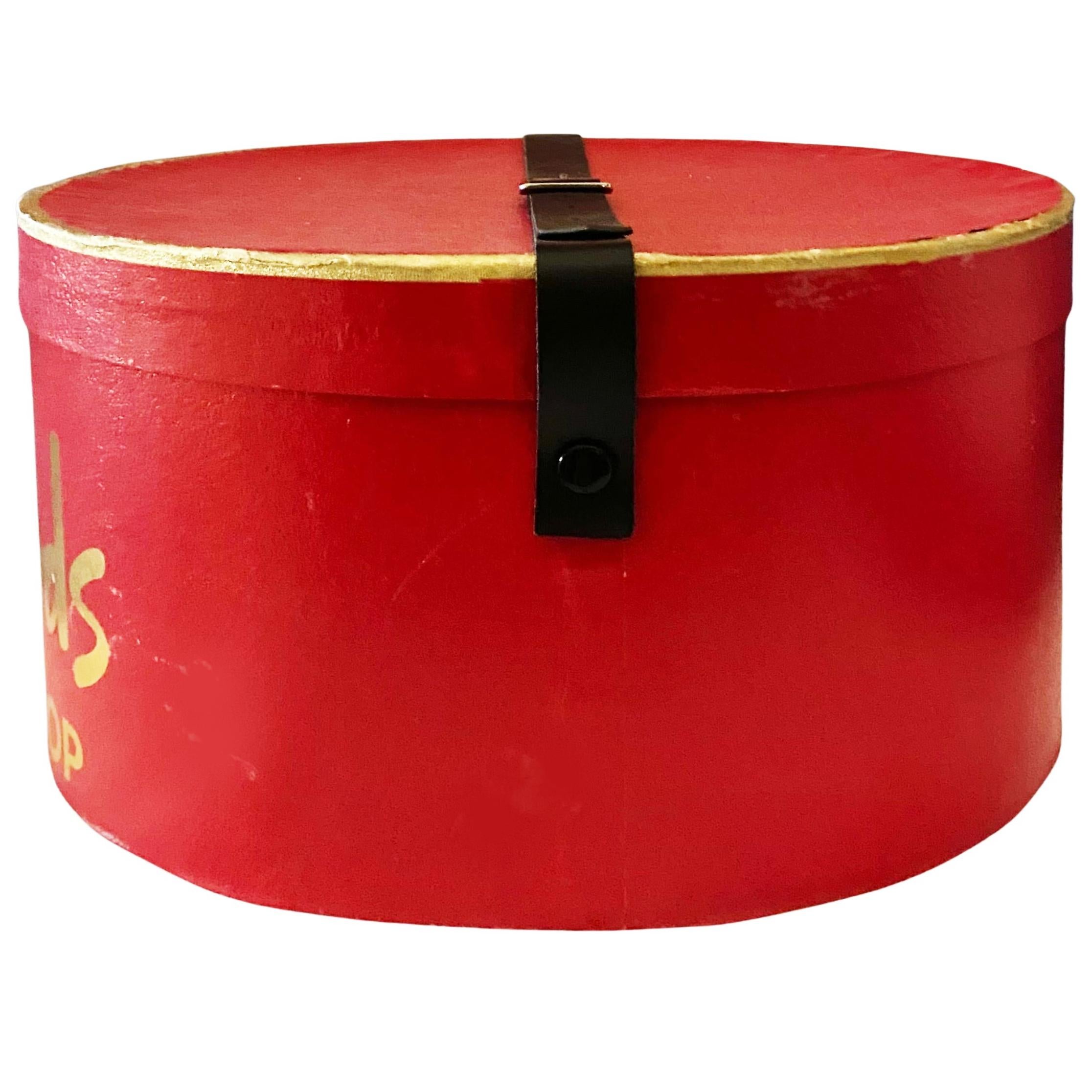1960s Harrods of London Red Hat Box  For Sale 3