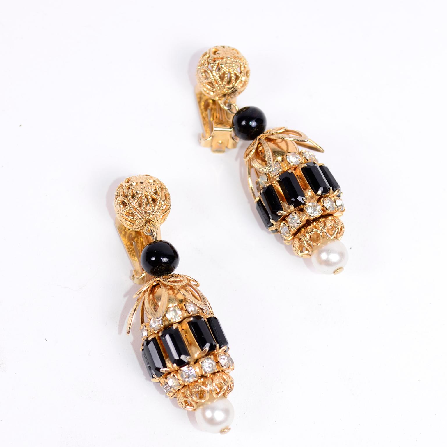 Women's Vintage 1960s Hattie Carnegie Necklace & Earrings W Rhinestones Onyx & Pearls For Sale