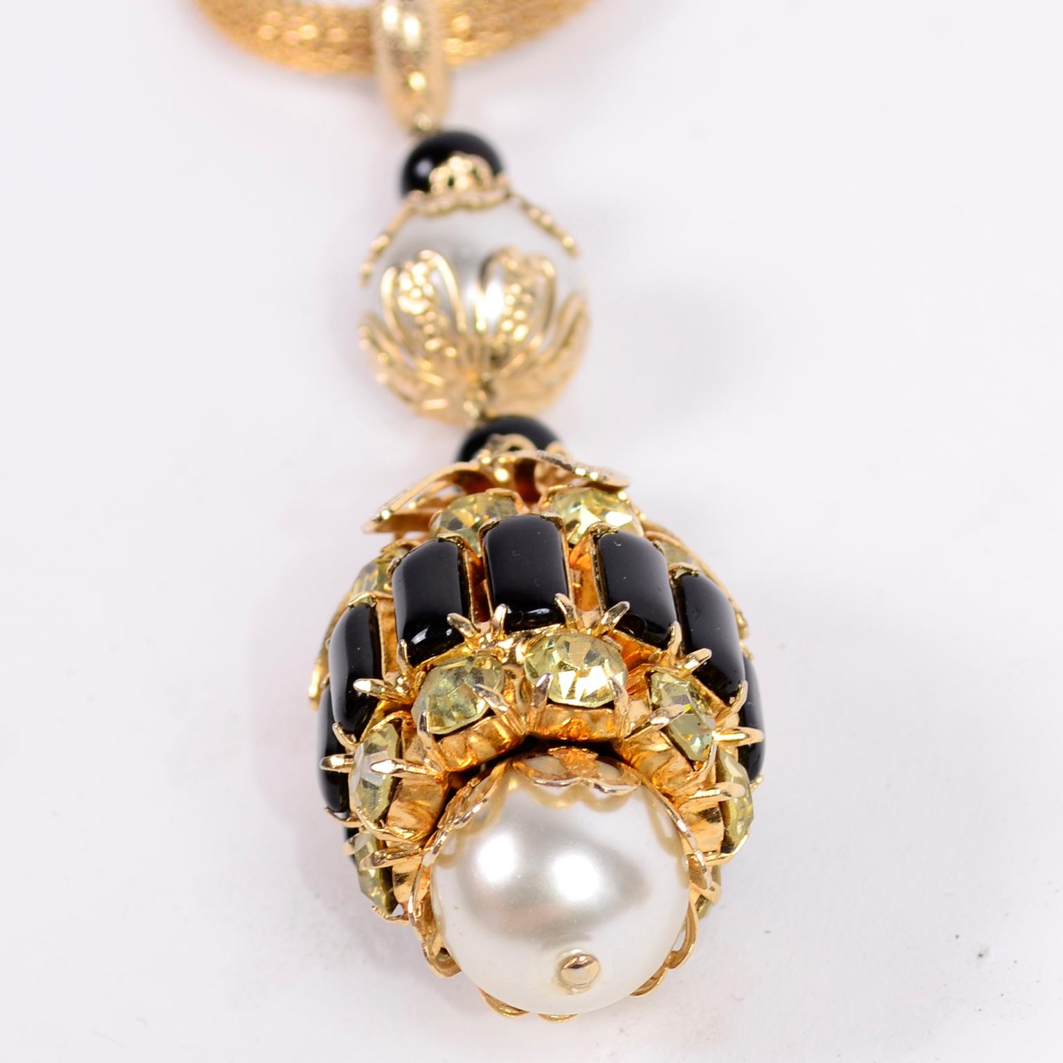 Vintage 1960s Hattie Carnegie Necklace & Earrings W Rhinestones Onyx & Pearls For Sale 2