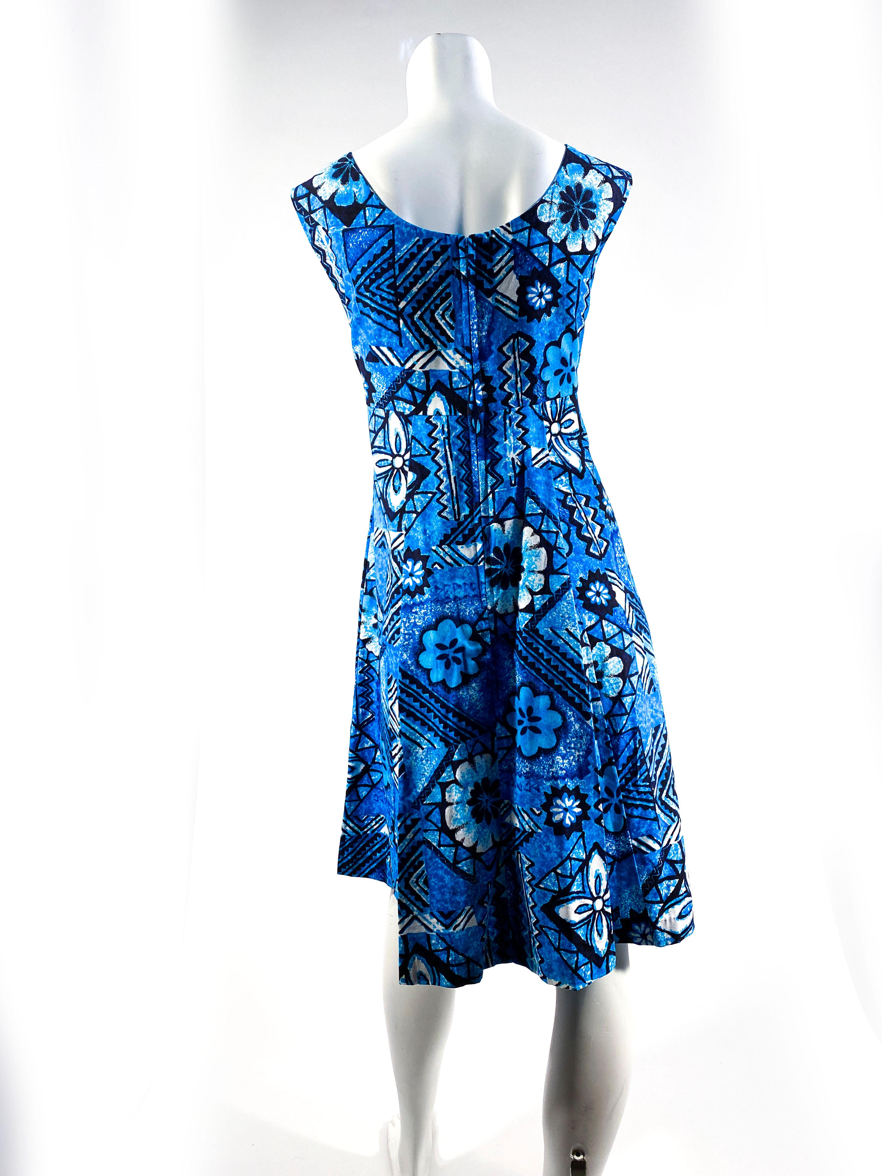 1960s Hawaiian/Geometric Printed Dress In Excellent Condition For Sale In San Francisco, CA