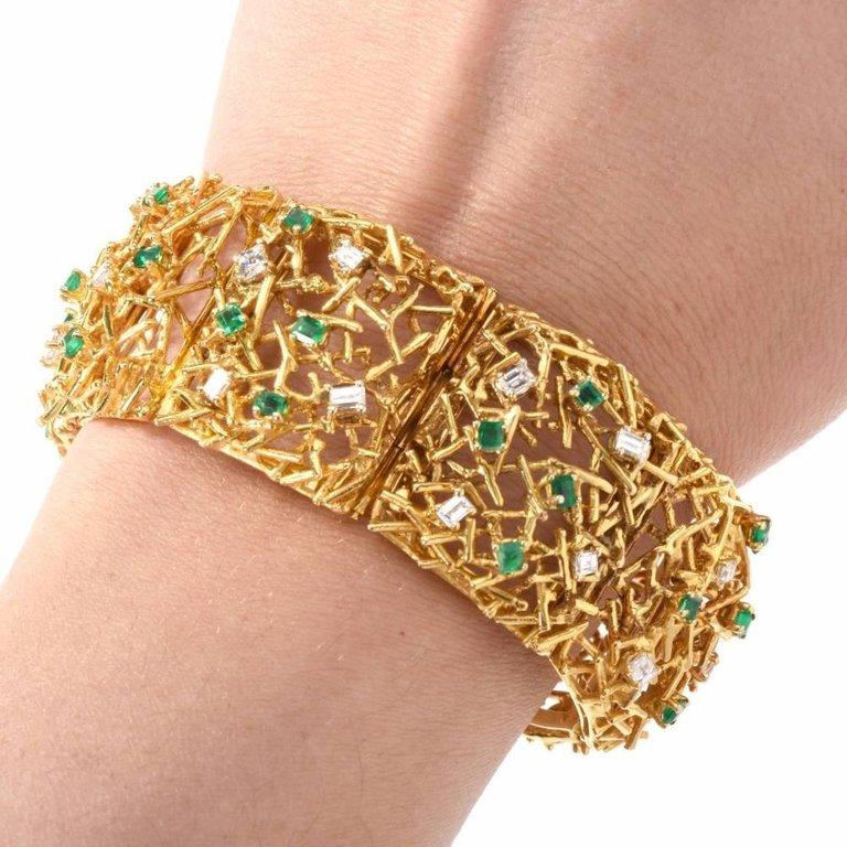 1960s Heavy Estate 18 Karat Gold Diamond Emerald Bracelet Bangle Cuff In Excellent Condition In Shaker Heights, OH
