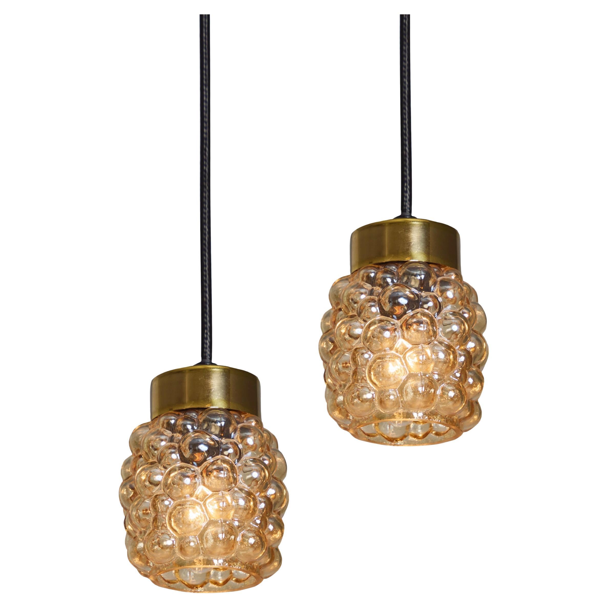Lampe suspendue Helena Tynell en verre bullé ambré des années 1960 pour Limburg
