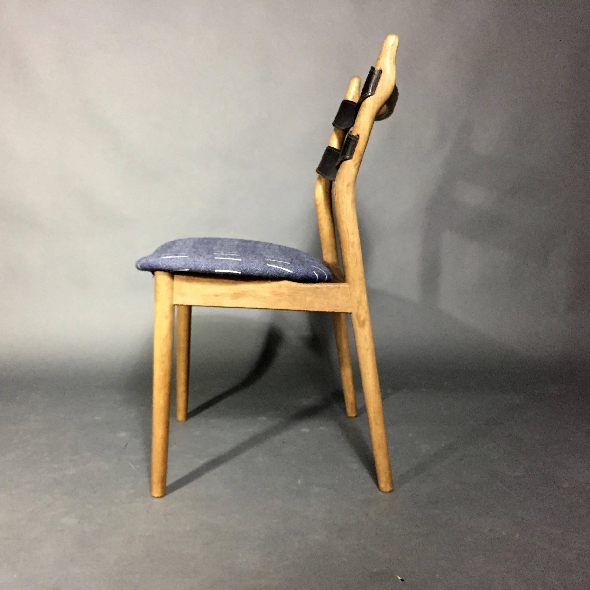 1960s Helge Sibast Oak and Leather Side Chair, Eleanor Pritchard Seating In Good Condition For Sale In Hudson, NY