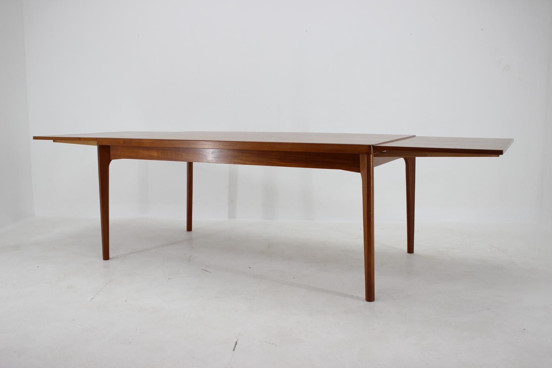 1960s Henning Kjærnulf Large Teak Extendable Dining Table, Denmark In Good Condition In Praha, CZ