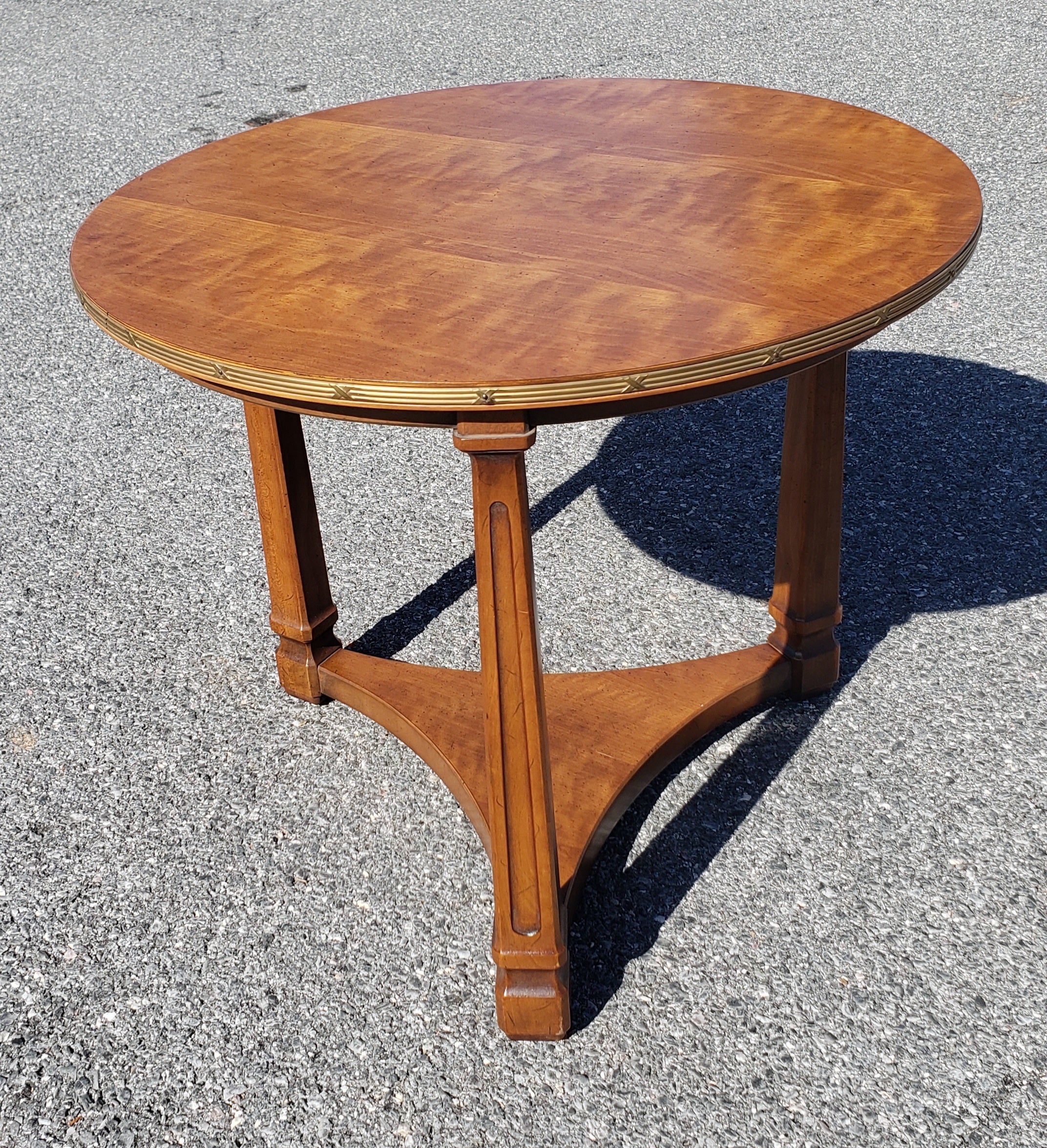 1960s Henredon fine furniture walnut and brass ring side table measuring 27