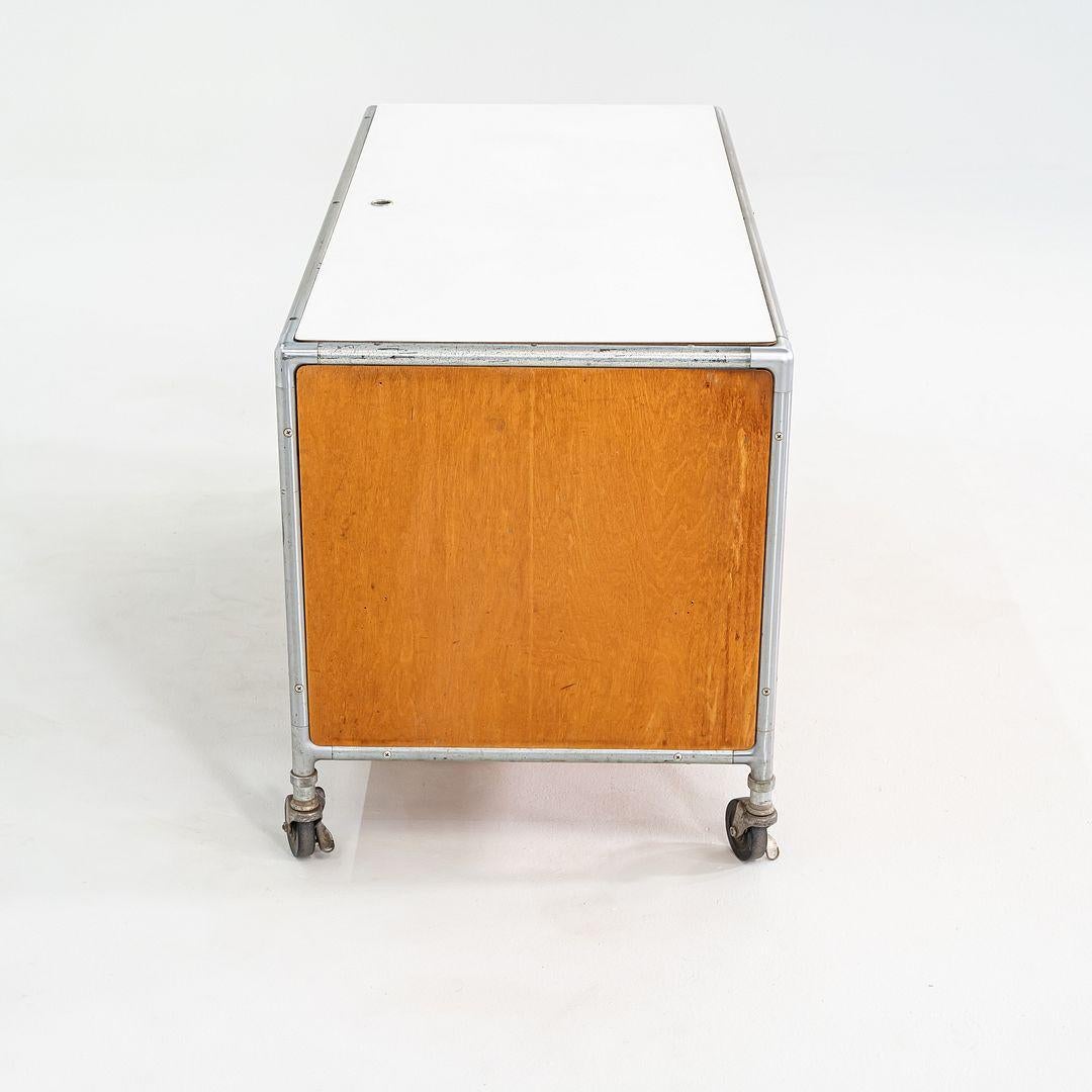 Moderne 1960 Henry P. Glass pour Fleetwood Meuble de rangement flexible sur roulettes en vente