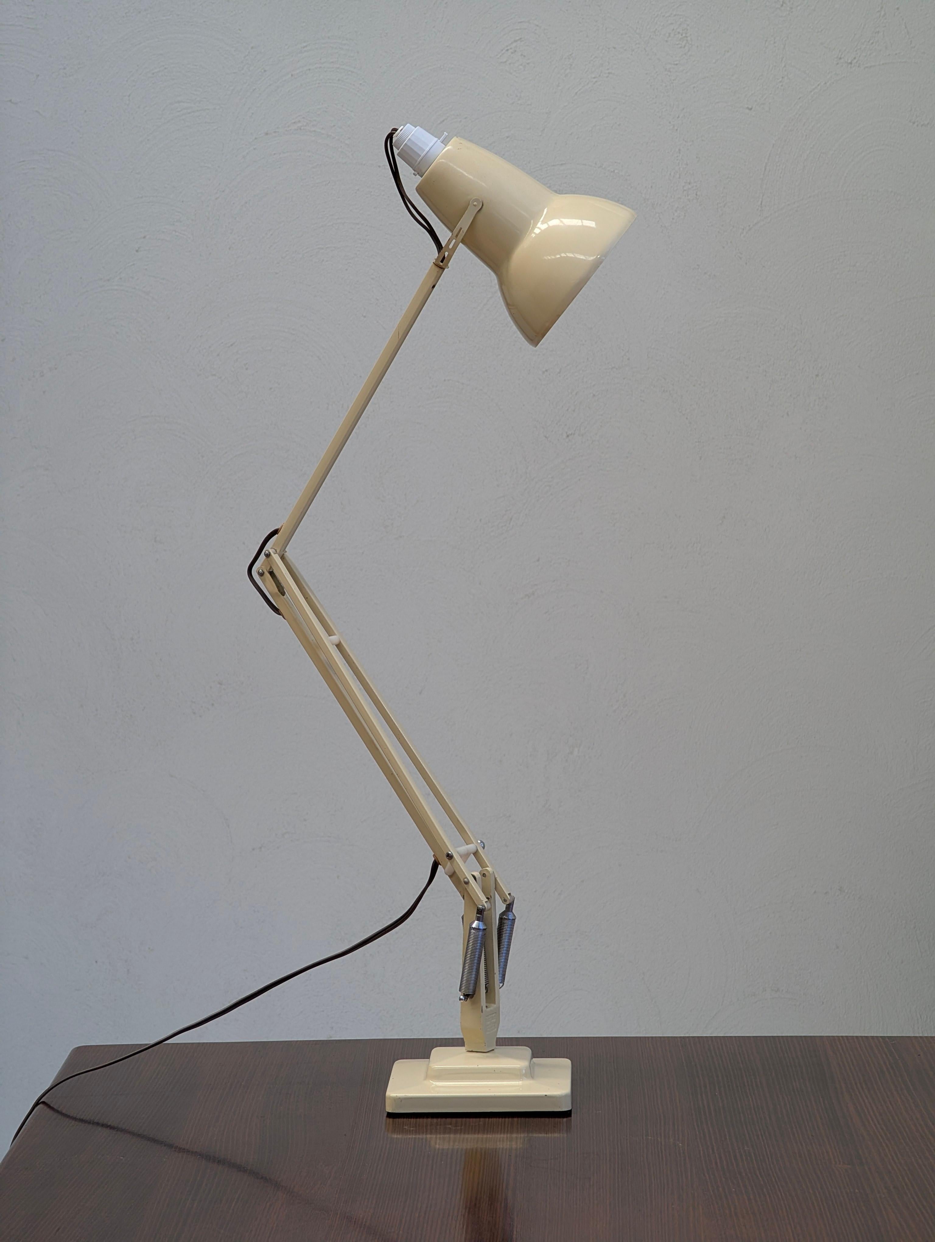 British 1960s Herbert Terry & Sons Model 1227 