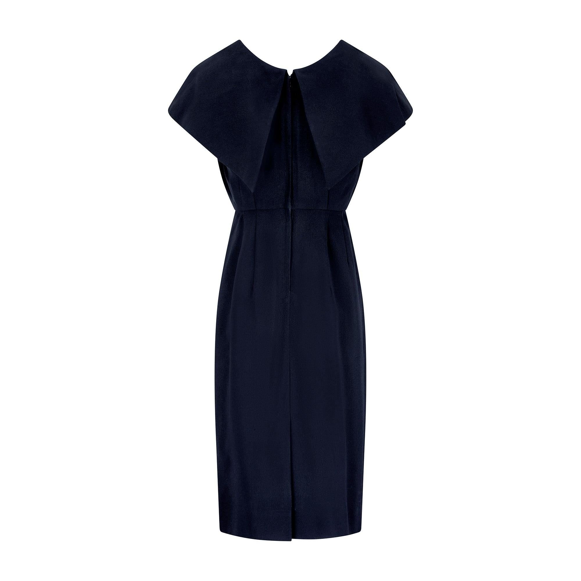 Noir 1960 Herman Marcus Robe en crêpe noir avec rosettes en vente