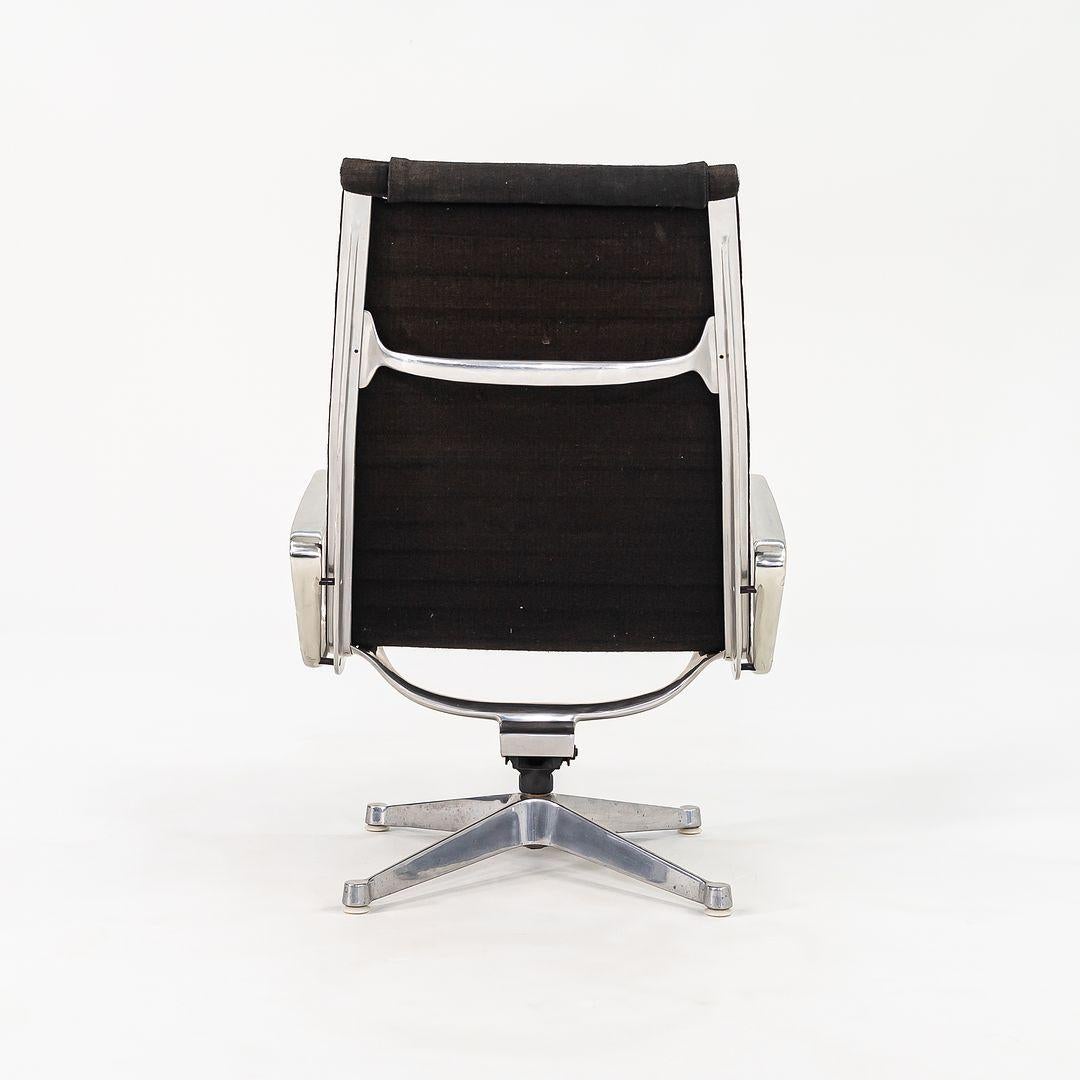 1960s Herman Miller Eames Aluminum Group Lounge Chair and Ottoman in Fabric For Sale 3