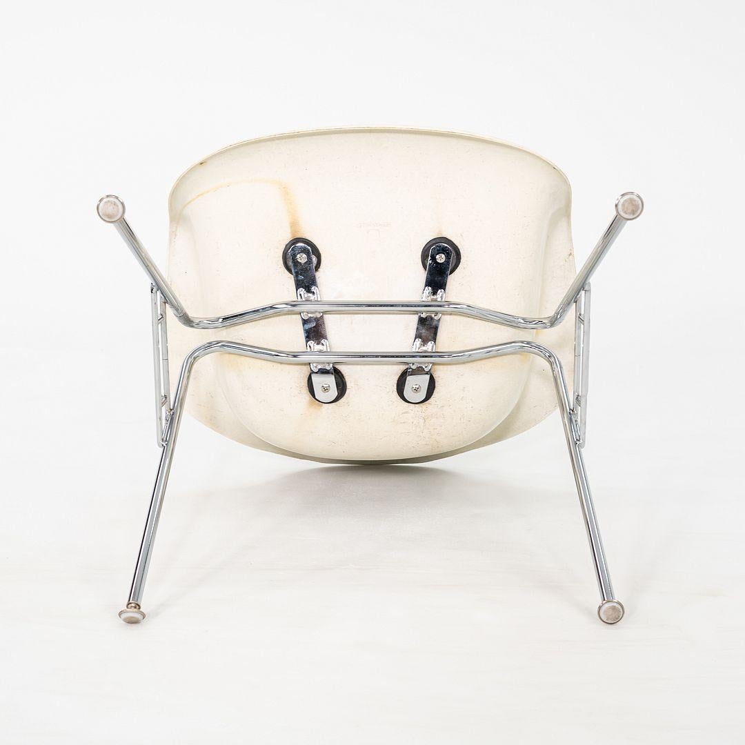 Carcasa de brazo de fibra de vidrio Eames Herman Miller de los años 60 (sin base) en fibra de vidrio pergamino en venta 5