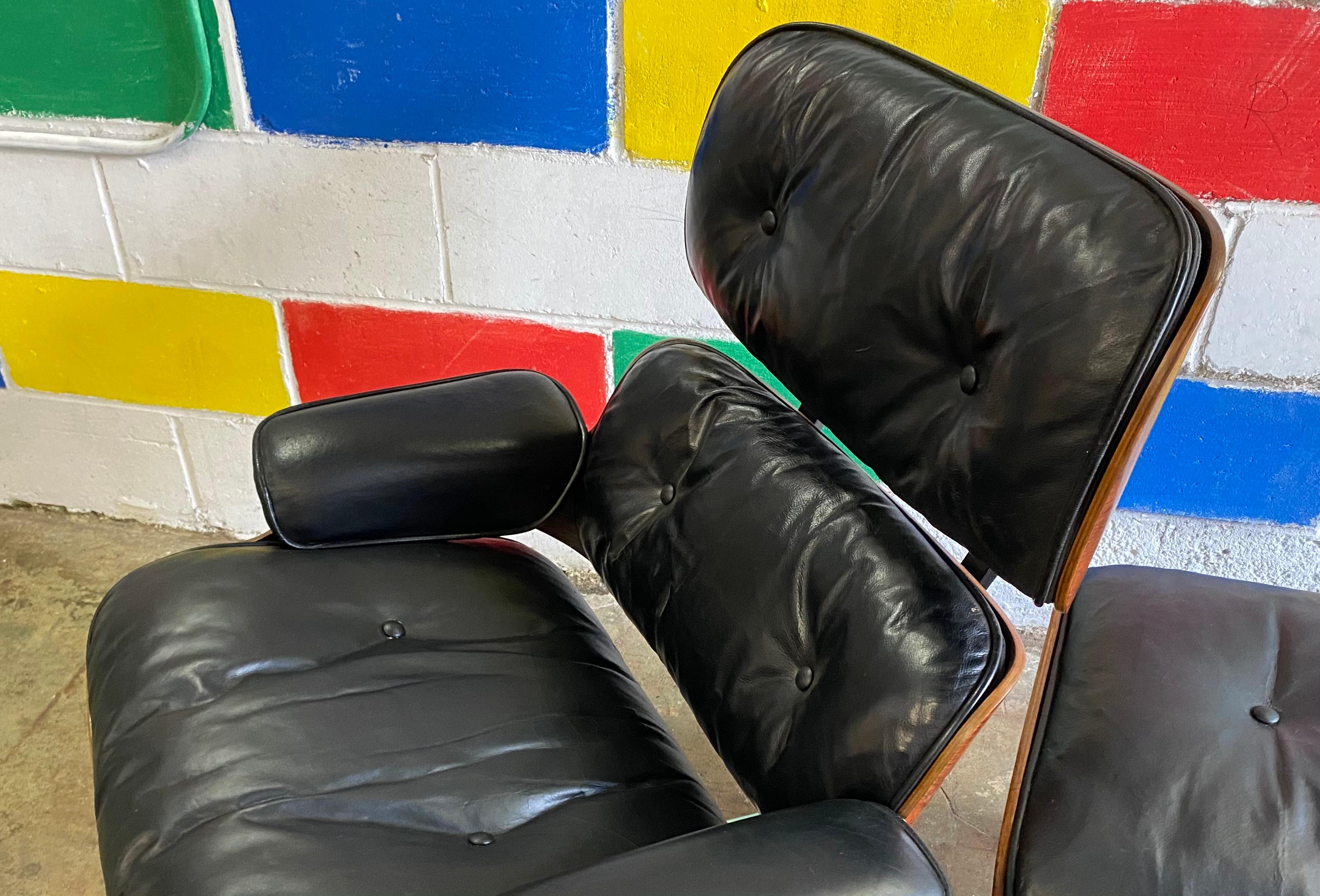Mid-Century Modern 1960s Herman Miller Eames Lounge Chair and Ottoman