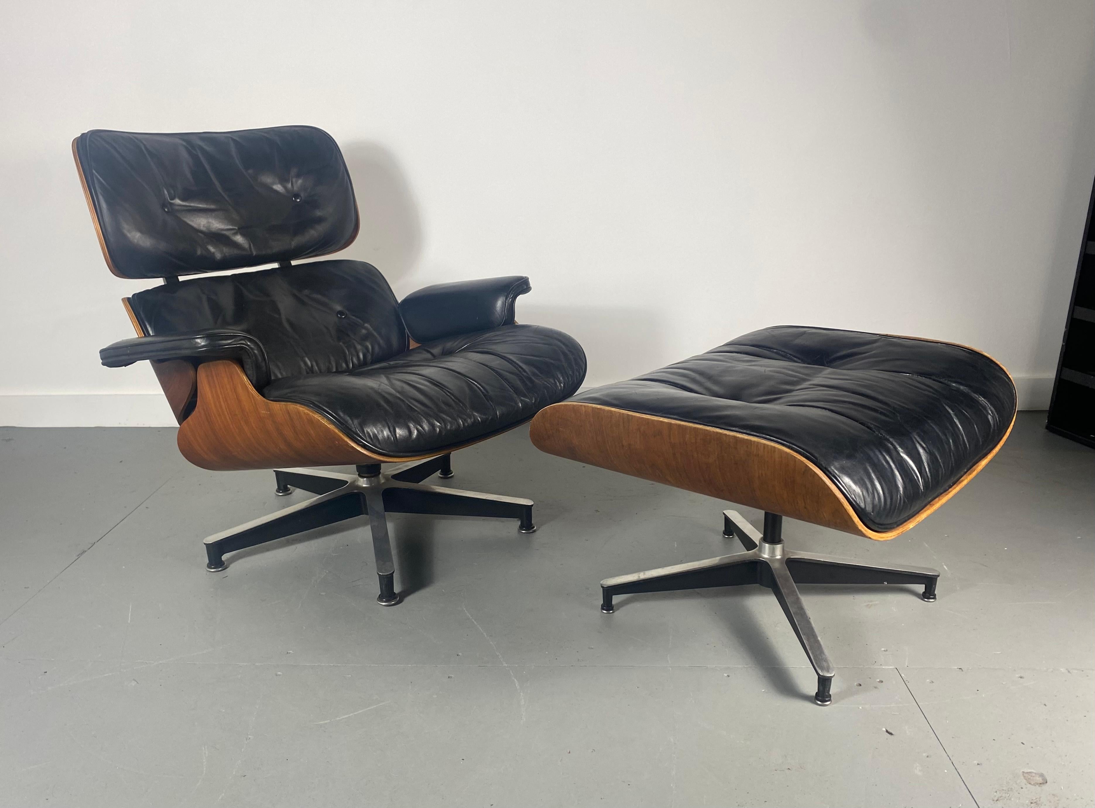 Beautiful vintage Brazilian rosewood and leather Eames lounge chair and ottoman by Herman Miller. 3rd Generation, mid to late 1960s. This is an excellent, unmolested example. The original leather upholstery is perfectly broken in, wonderful supple