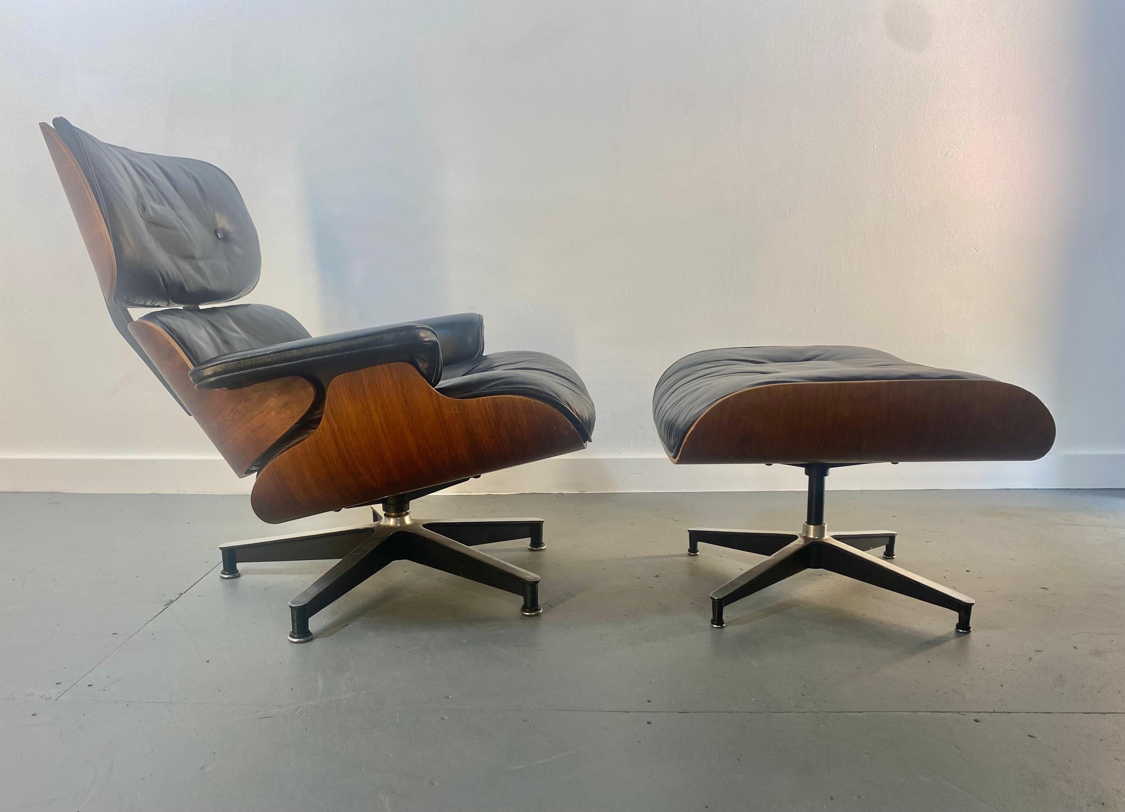 Mid-Century Modern 1960s, Herman Miller Eames Lounge Chair and Ottoman, Black Medallion Label