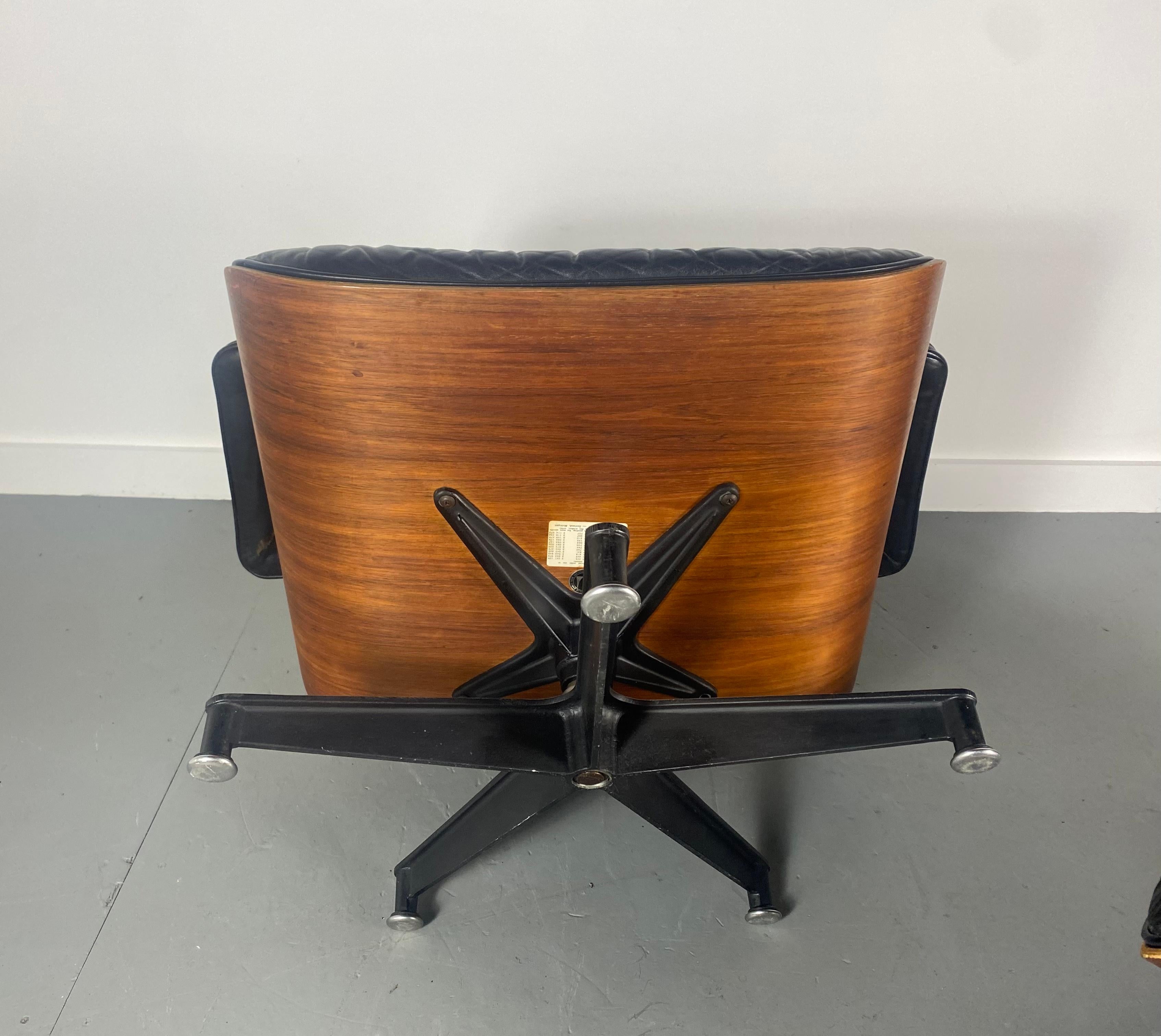 Mid-20th Century 1960s, Herman Miller Eames Lounge Chair and Ottoman, Black Medallion Label