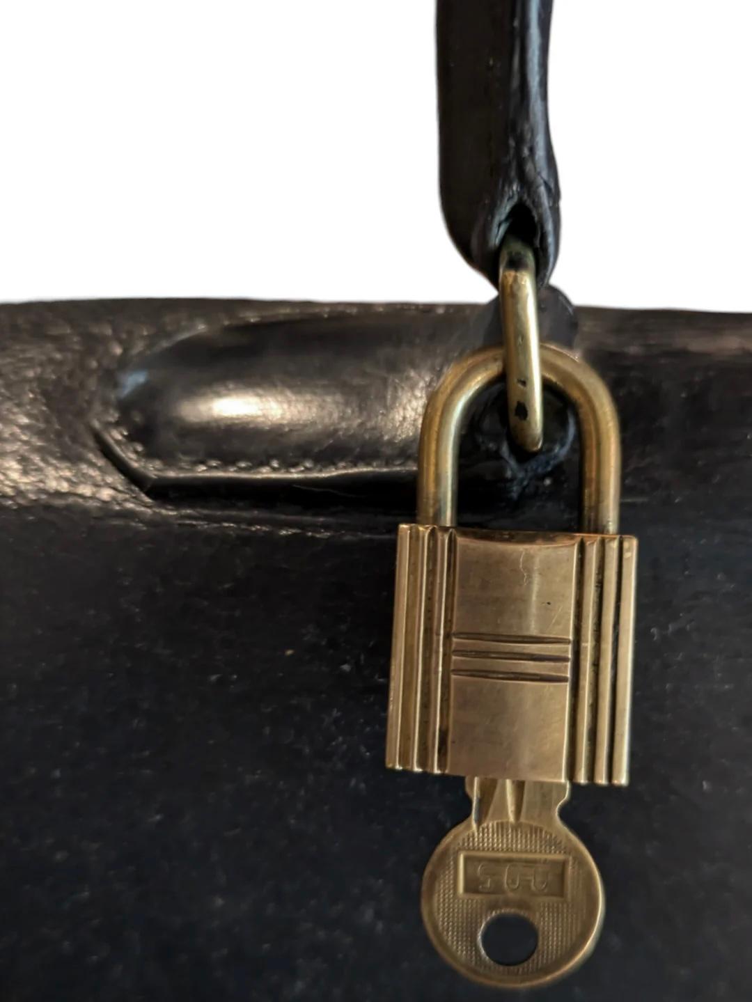 1960s Hermès Kelly 28 in Black Box Leather with Gold Hardware For Sale 4