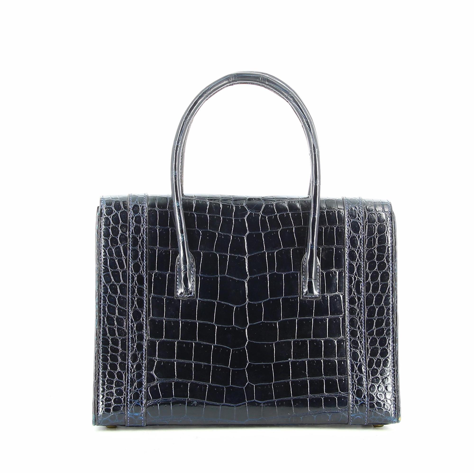 1960s Hermès Navy Croco Handbag In Good Condition In PARIS, FR