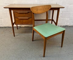 Scrivania da studio degli anni '60 di Heywood Wakefield con piano laminato e sedia