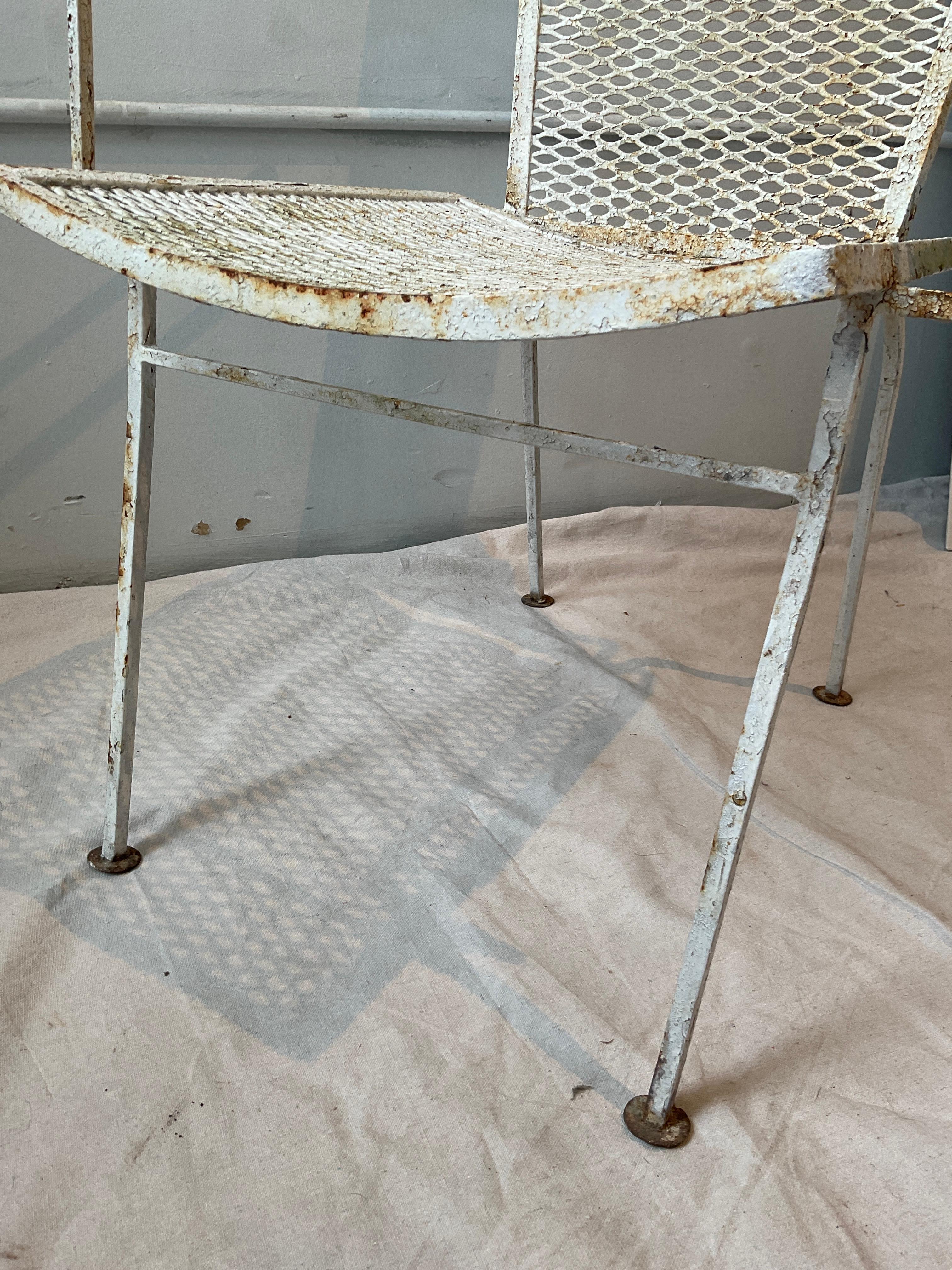 1960s  Fauteuil d'extérieur en fer Highback en vente 6