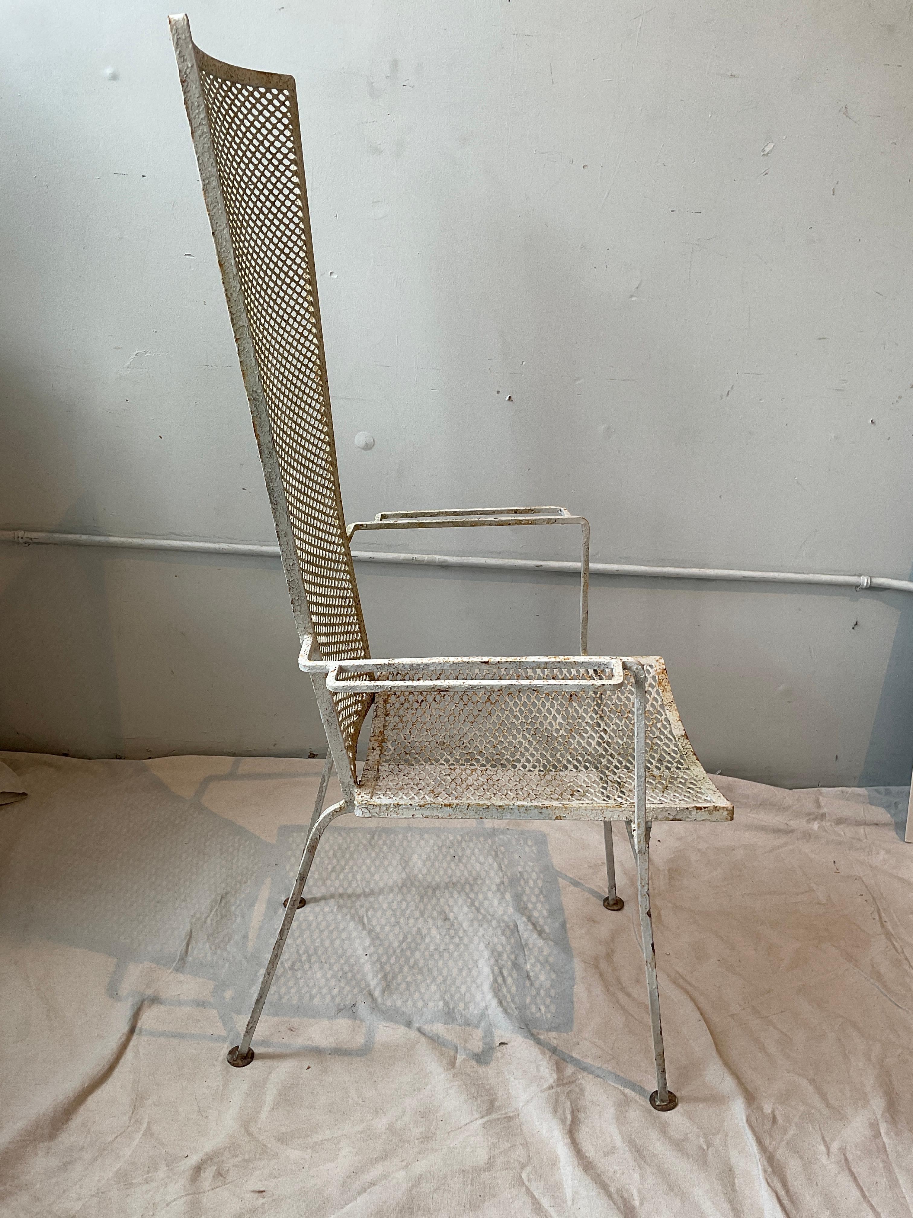 Fer forgé 1960s  Fauteuil d'extérieur en fer Highback en vente