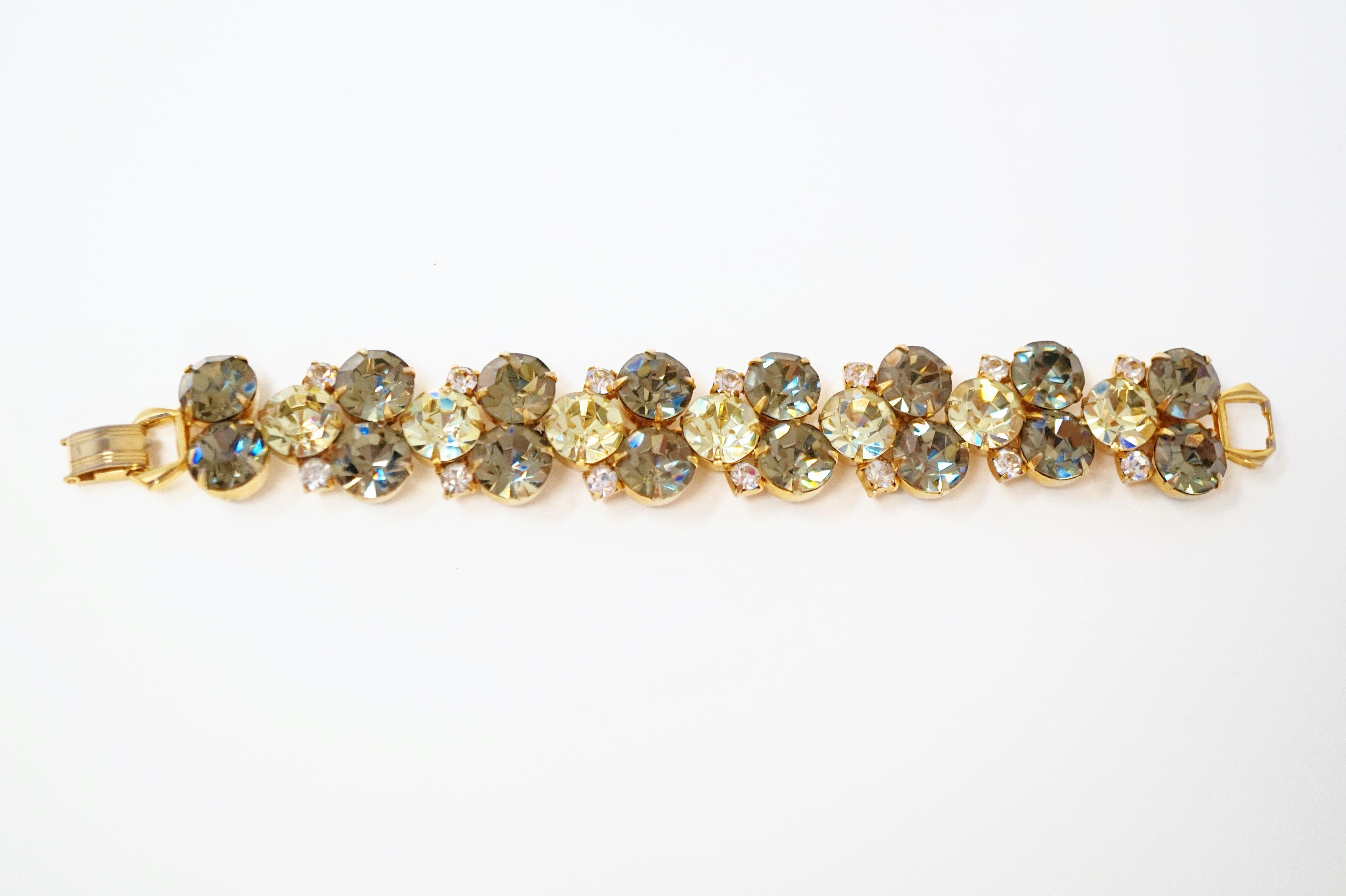 Hobé Grüner Strass Parure mit Halskette, Armband und Ohrringen, signiert, 1960er Jahre im Angebot 7