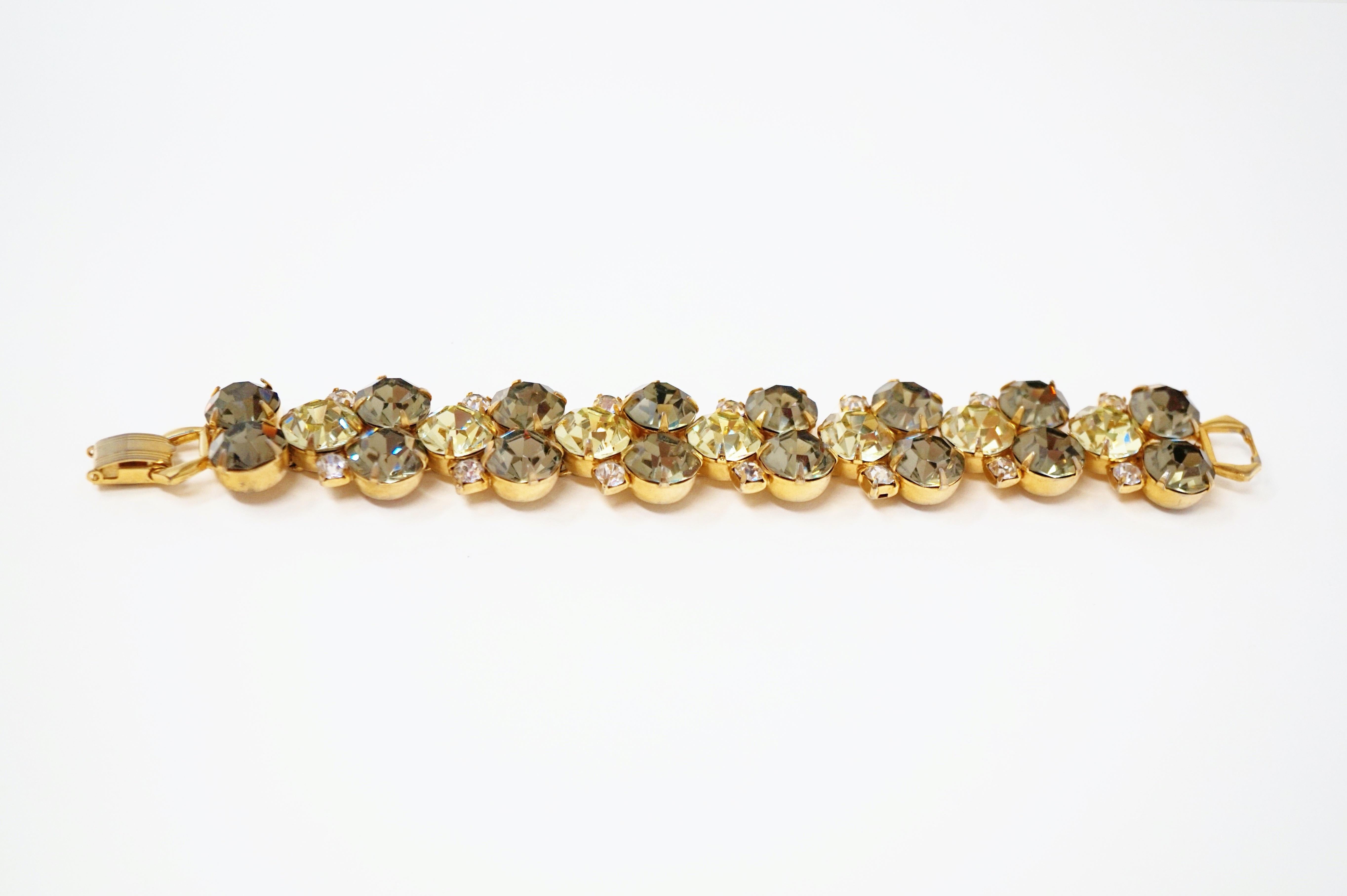 Hobé Grüner Strass Parure mit Halskette, Armband und Ohrringen, signiert, 1960er Jahre im Angebot 8