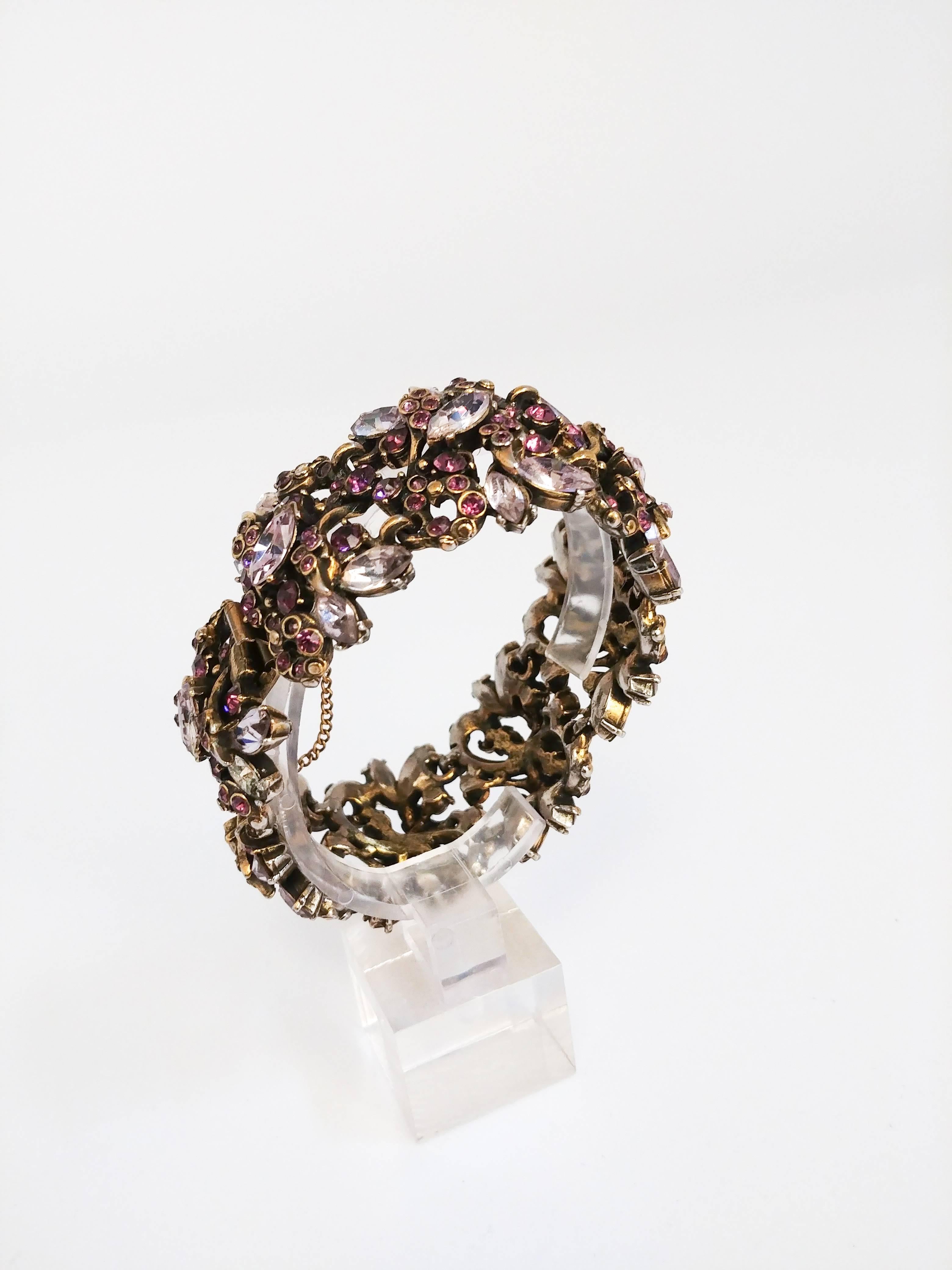 1960s Holly Craft Gold-tone linked Bracelet with multi-toned purple stones