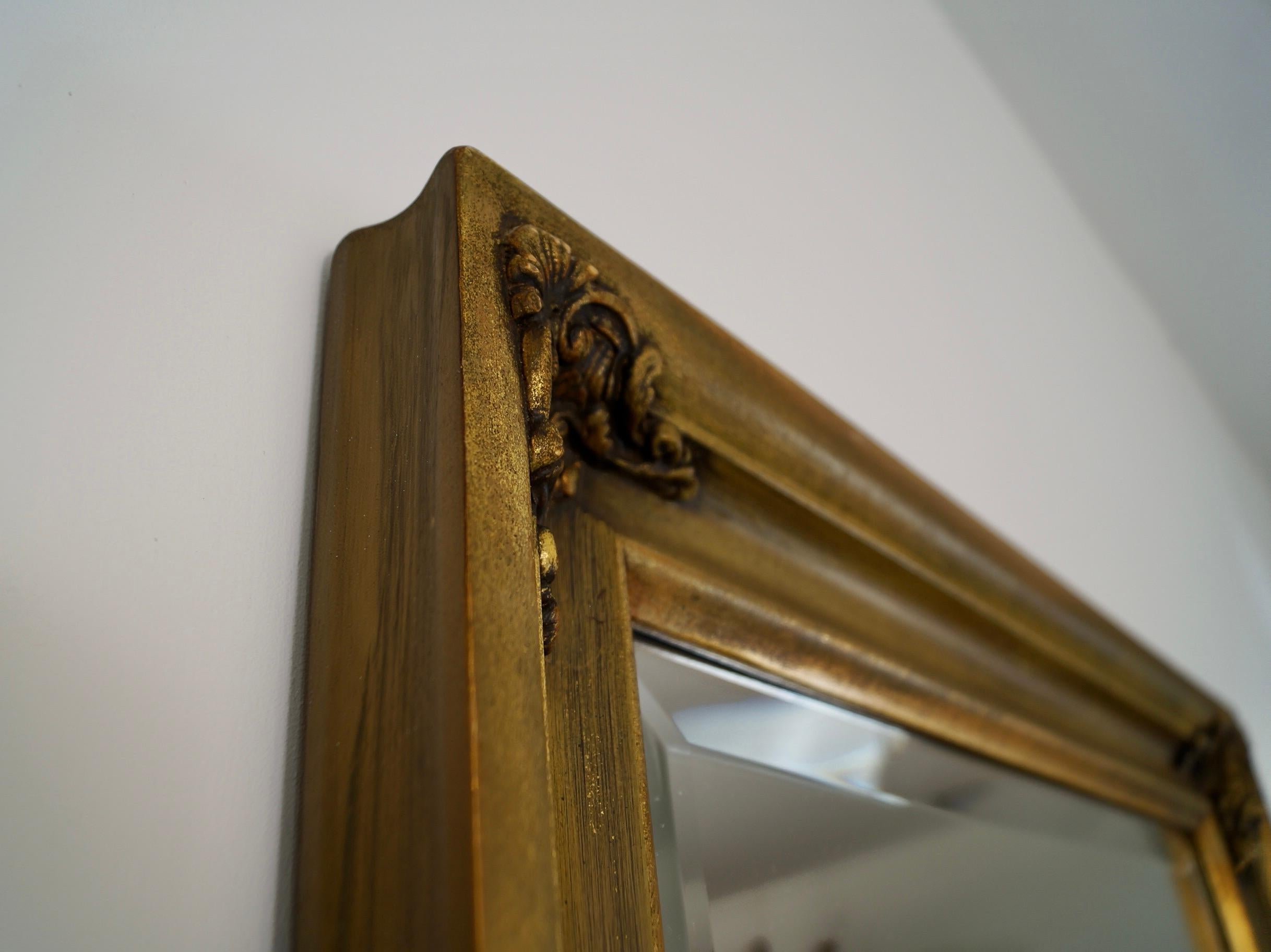 1960's Hollywood Regency Gilded Full-Length Beveled Mirror With Vanity Base For Sale 2