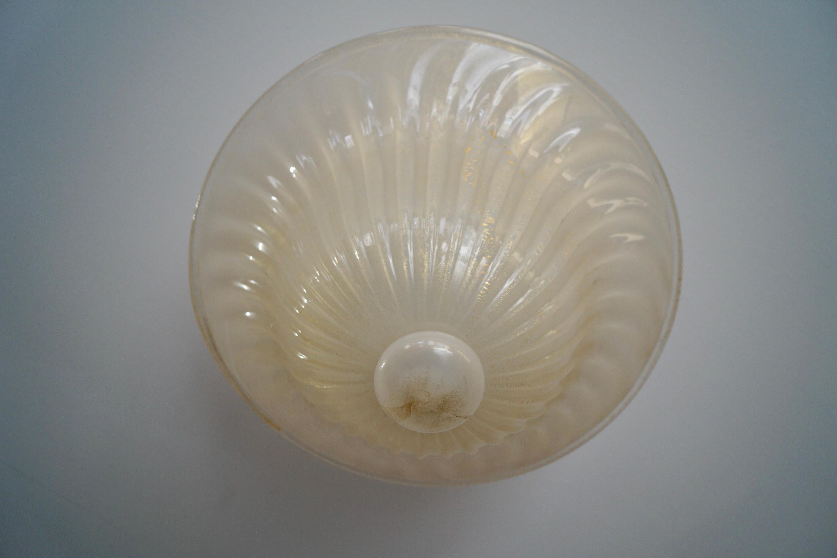 1960s Hollywood Regency Italian Hand Blown Glass Ceiling Light In Excellent Condition For Sale In Burbank, CA