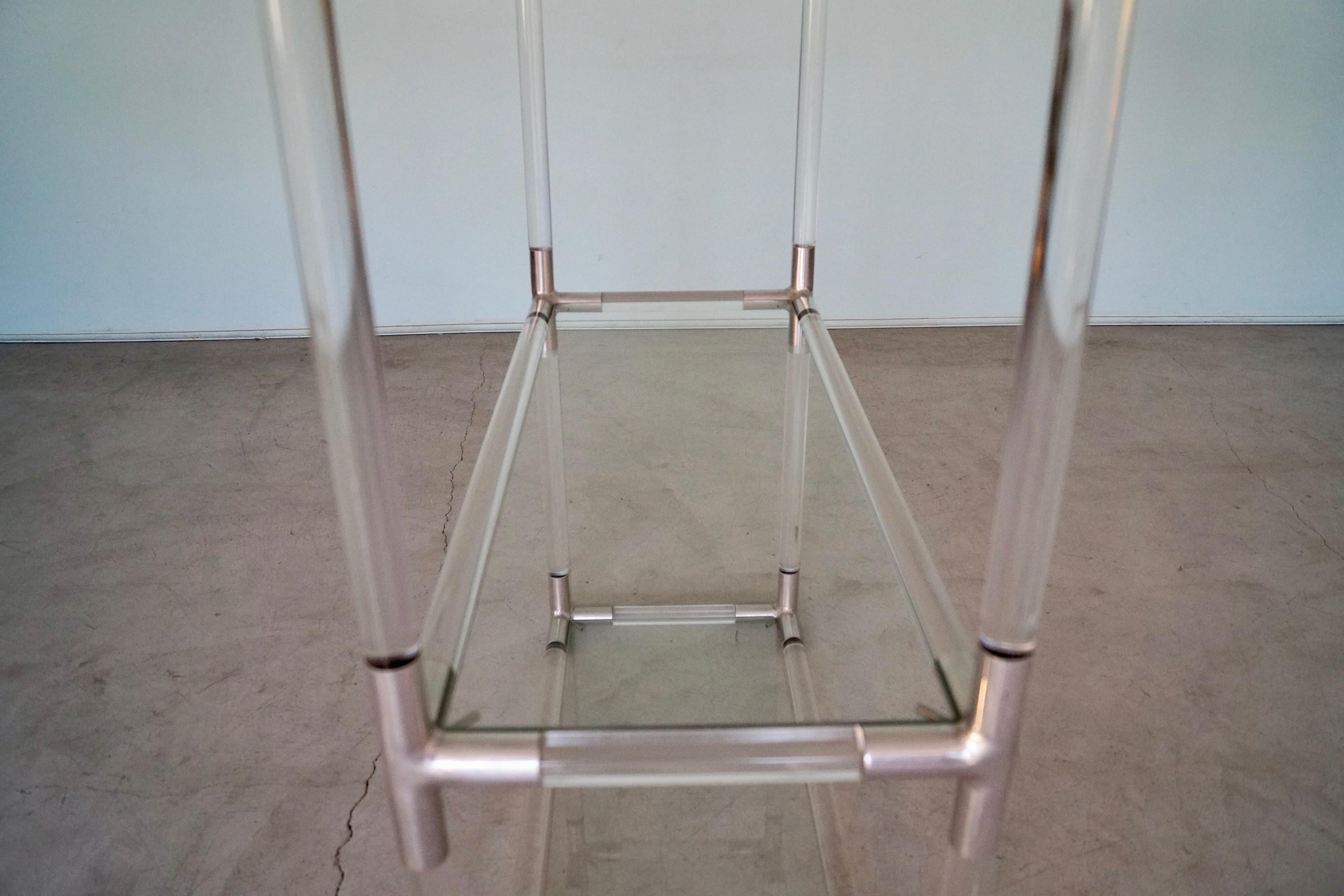 Scaffale in lucite Hollywood Regency degli anni '60 in vendita 6